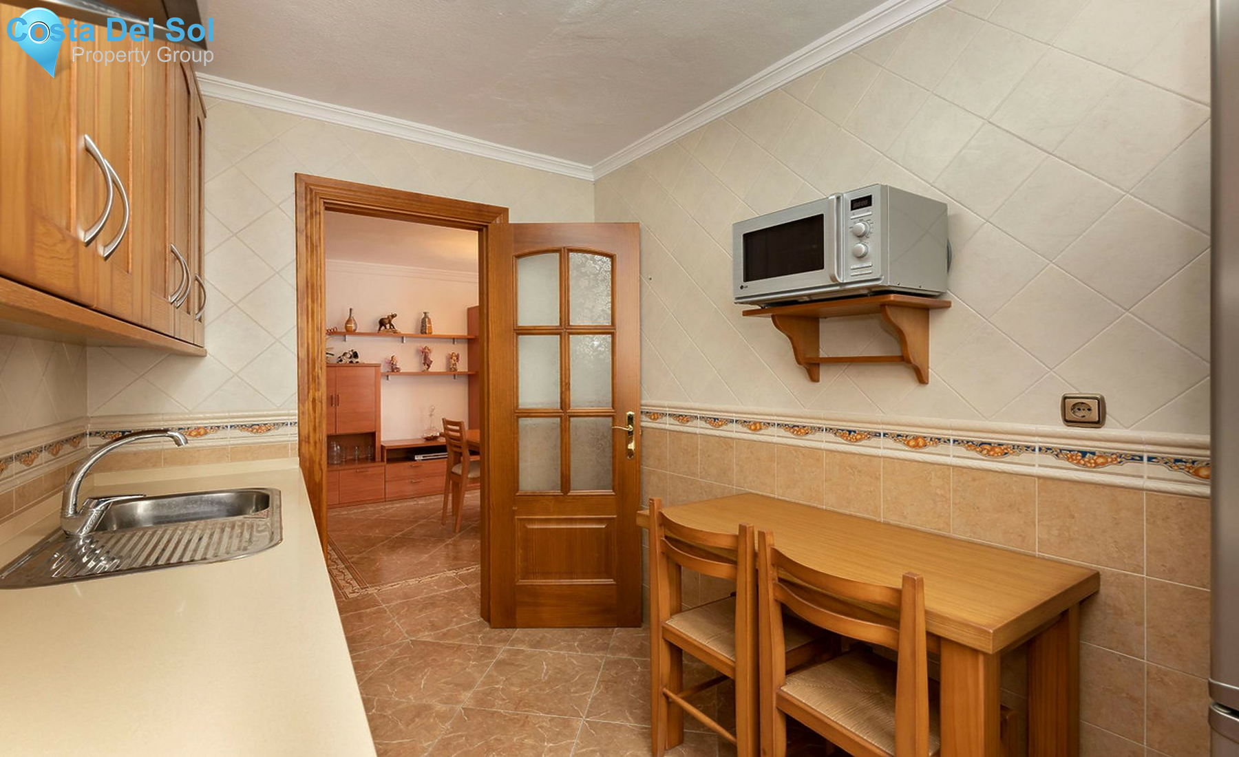 Townhouse in Guaro-1302739