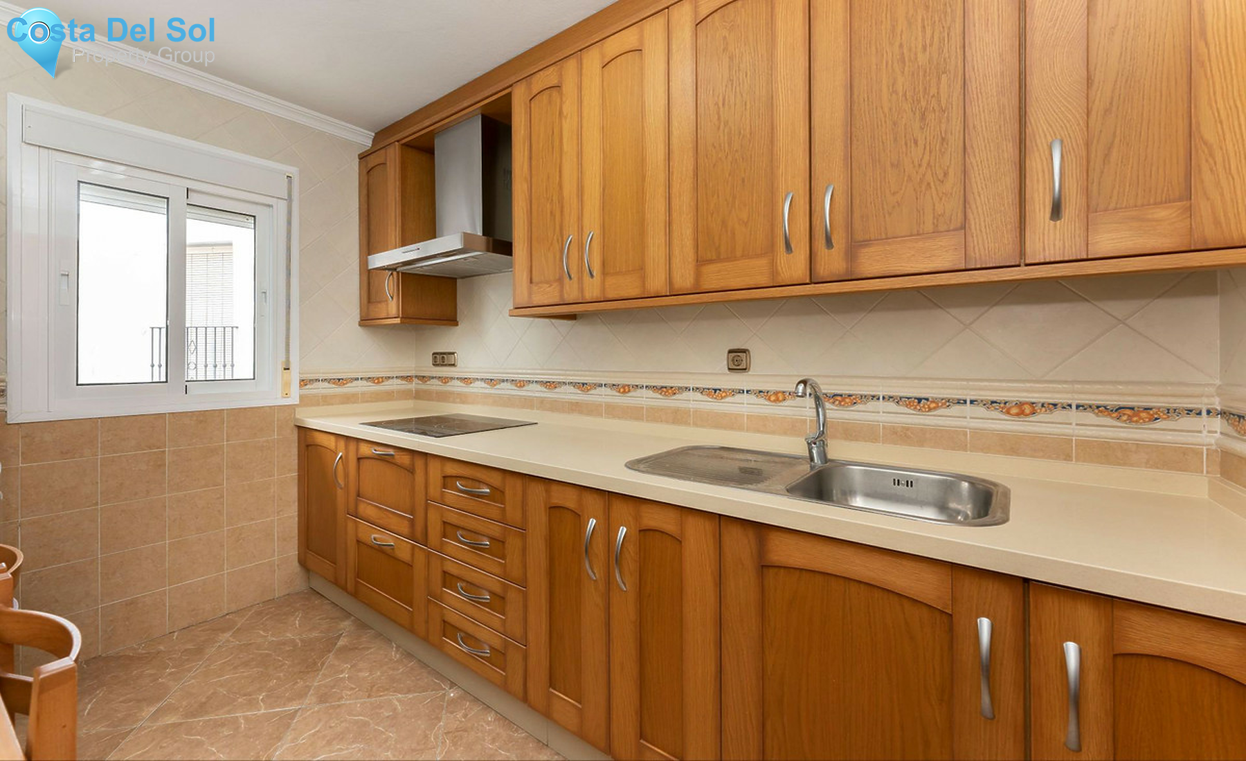 Townhouse in Guaro-1302738