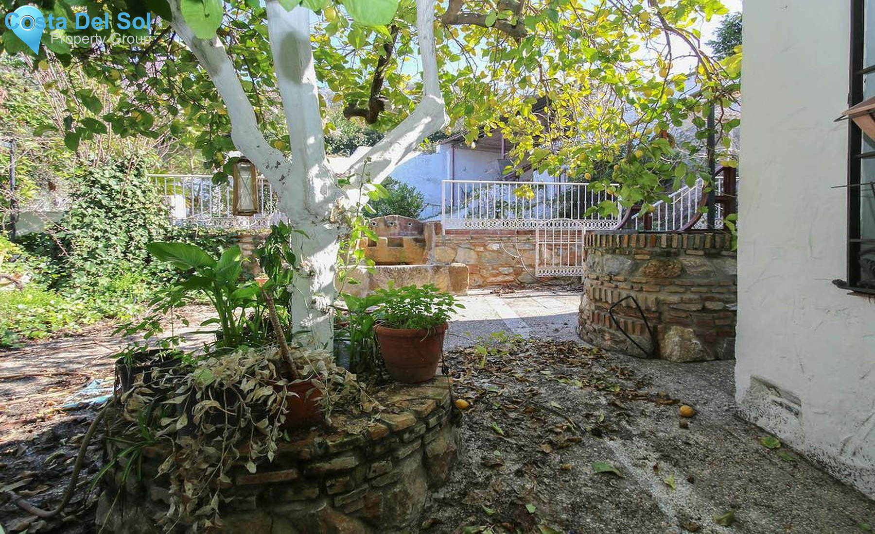 Townhouse in Guaro-1338773