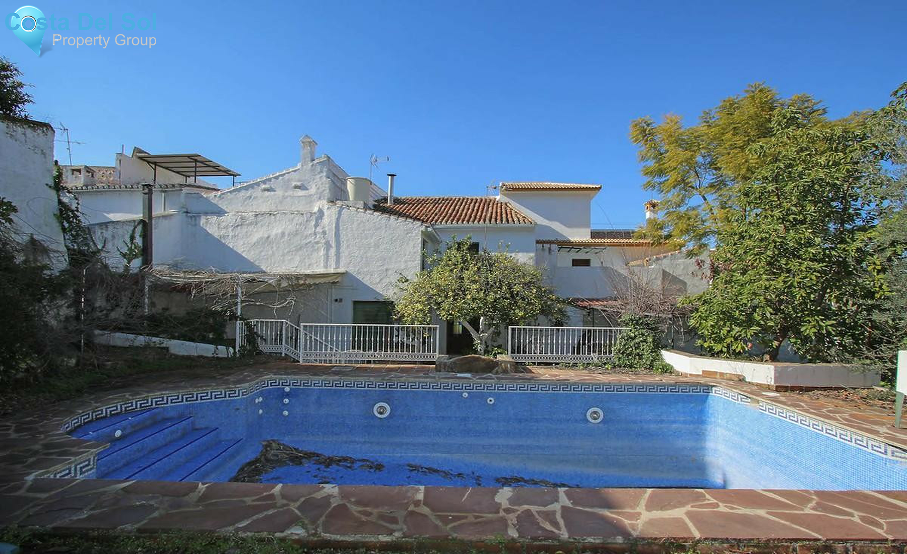 Townhouse in Guaro-1338760