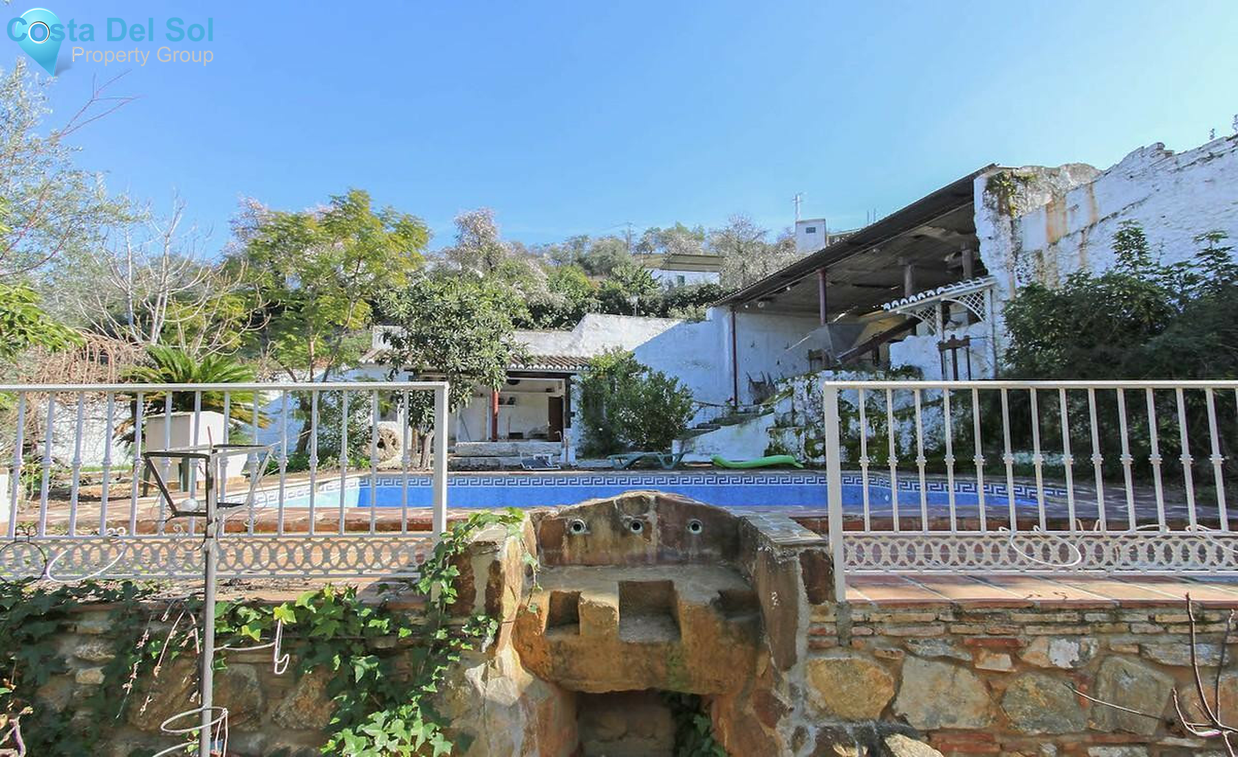 Townhouse in Guaro-1338761