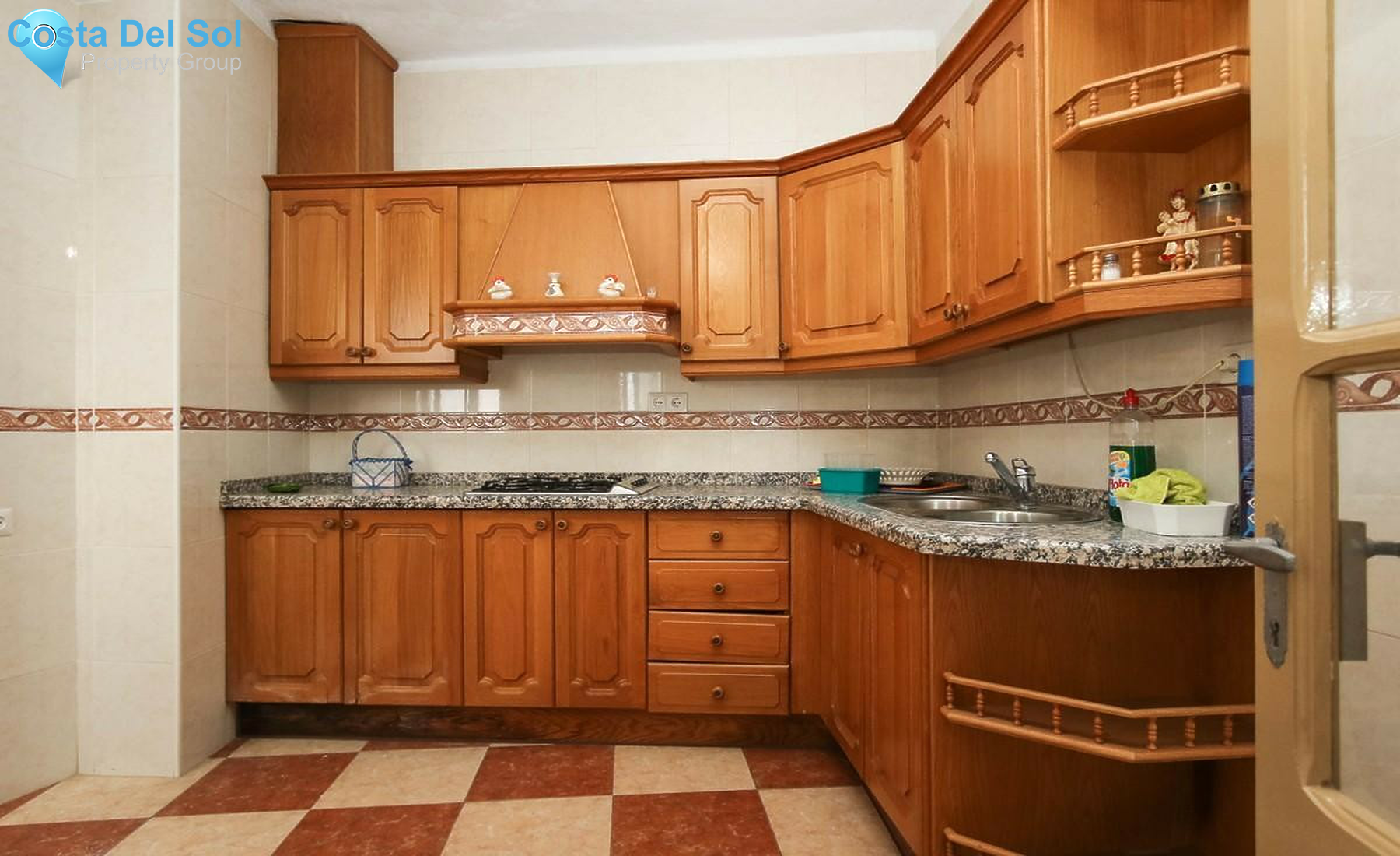 Townhouse in Guaro-1351280