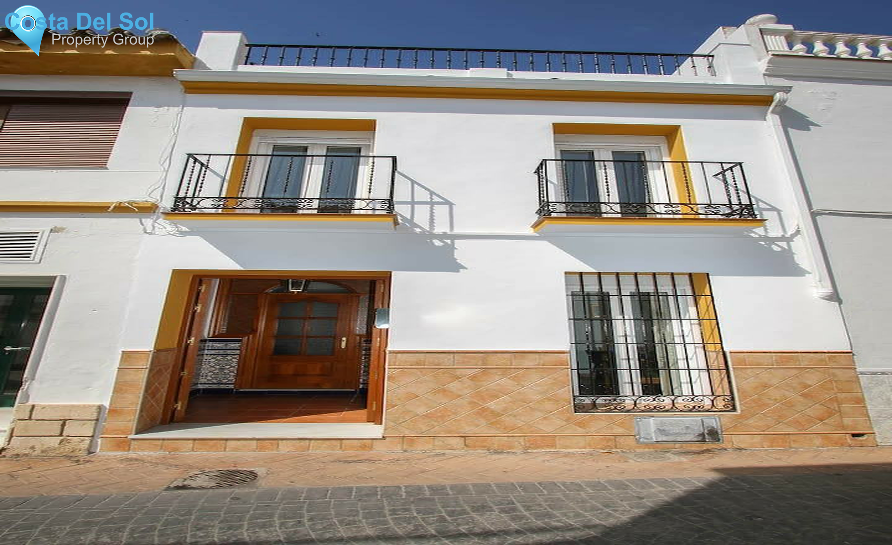 Townhouse in Guaro-1360164