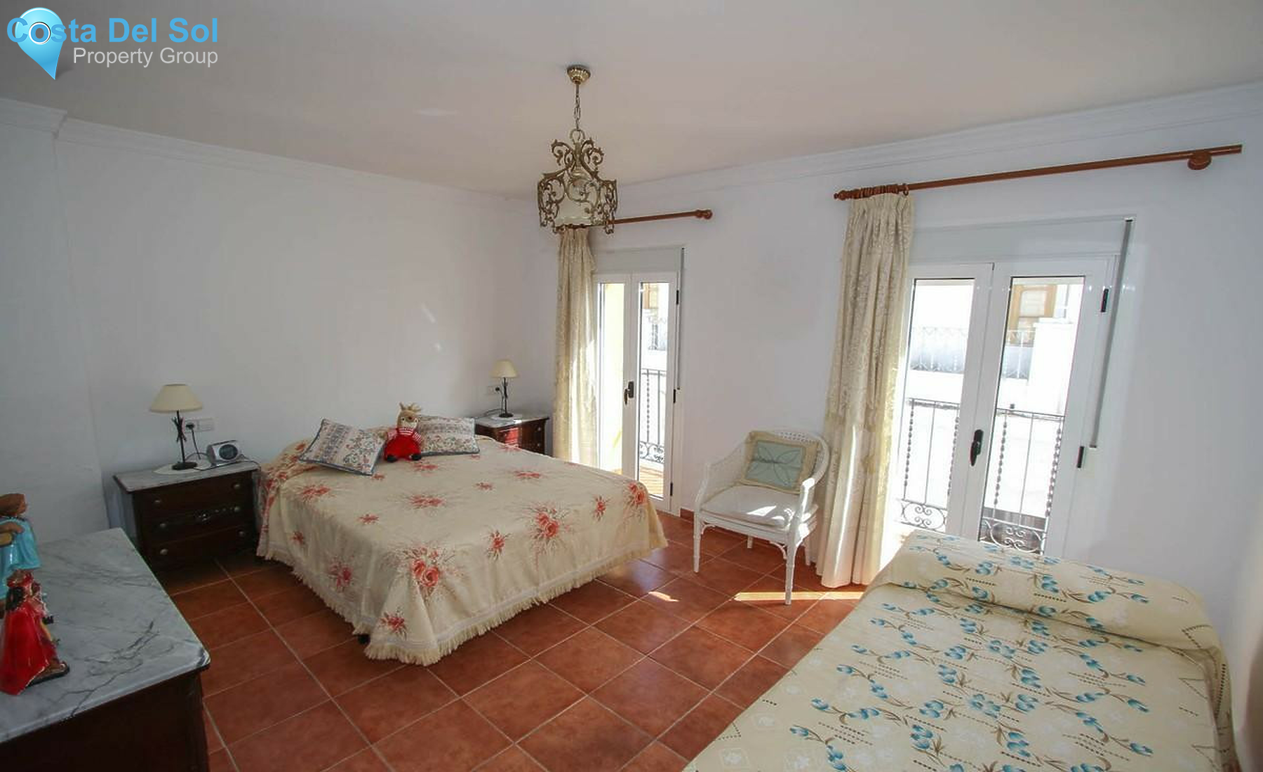 Townhouse in Guaro-1360180