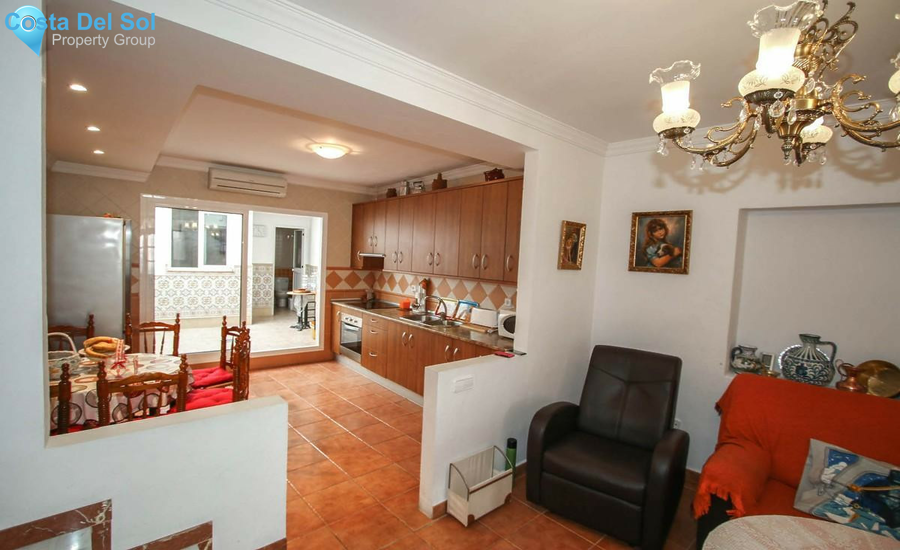 Townhouse in Guaro-1360165