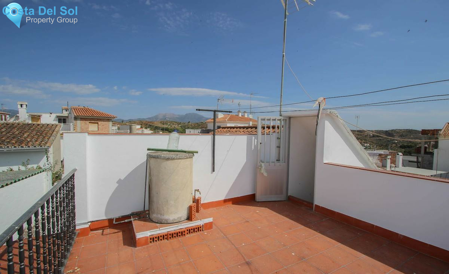 Townhouse in Guaro-1360168