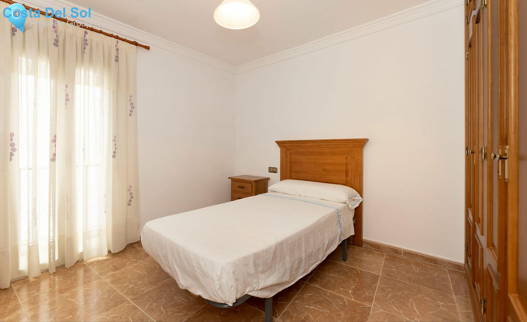 Townhouse in Guaro-1168134