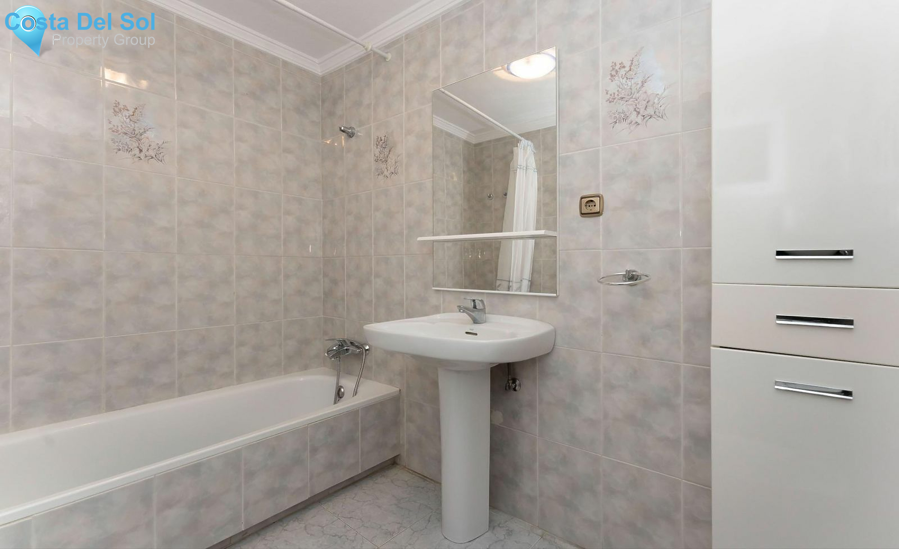 Townhouse in Guaro-1168143