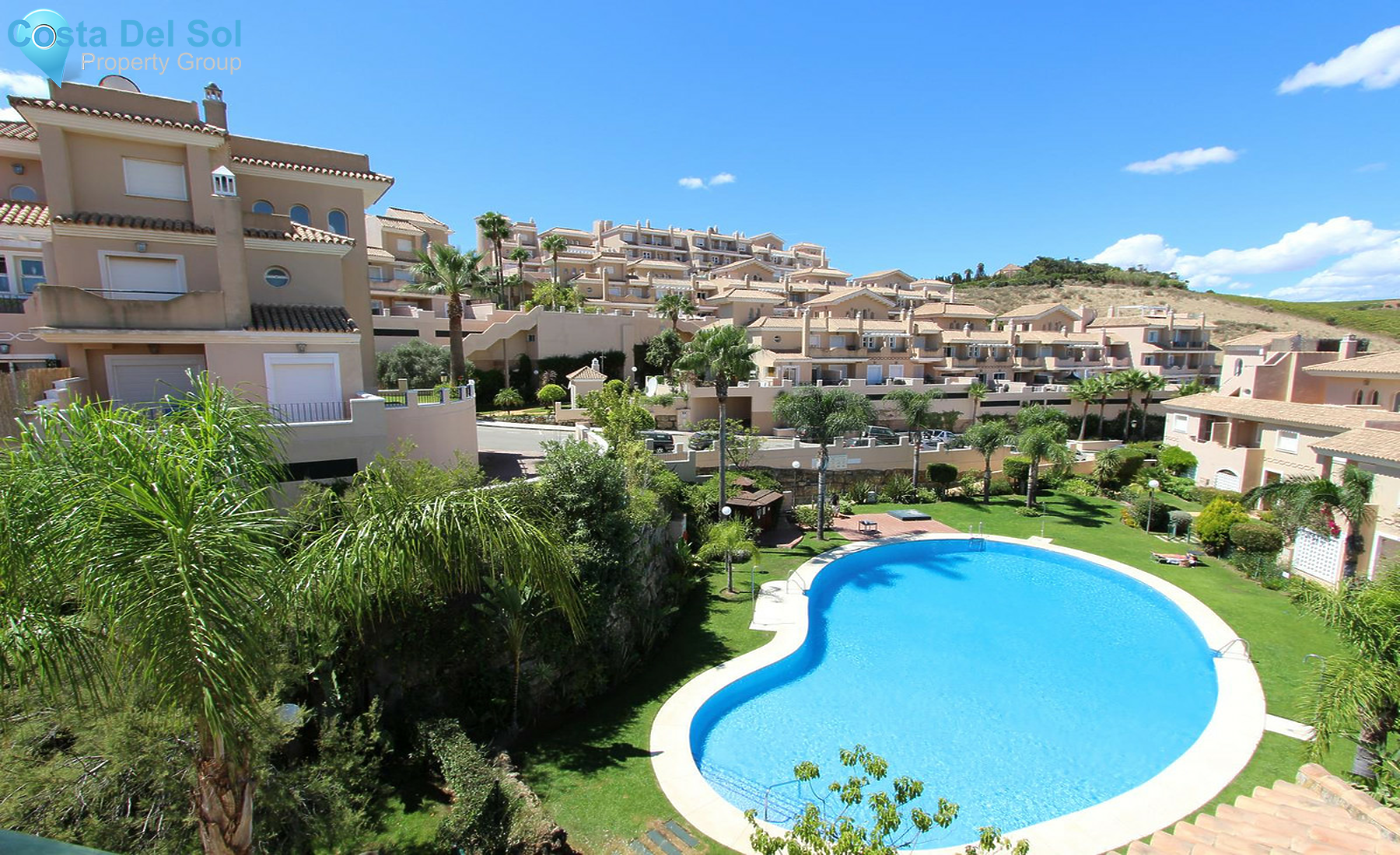 Townhouse in La Duquesa-726605