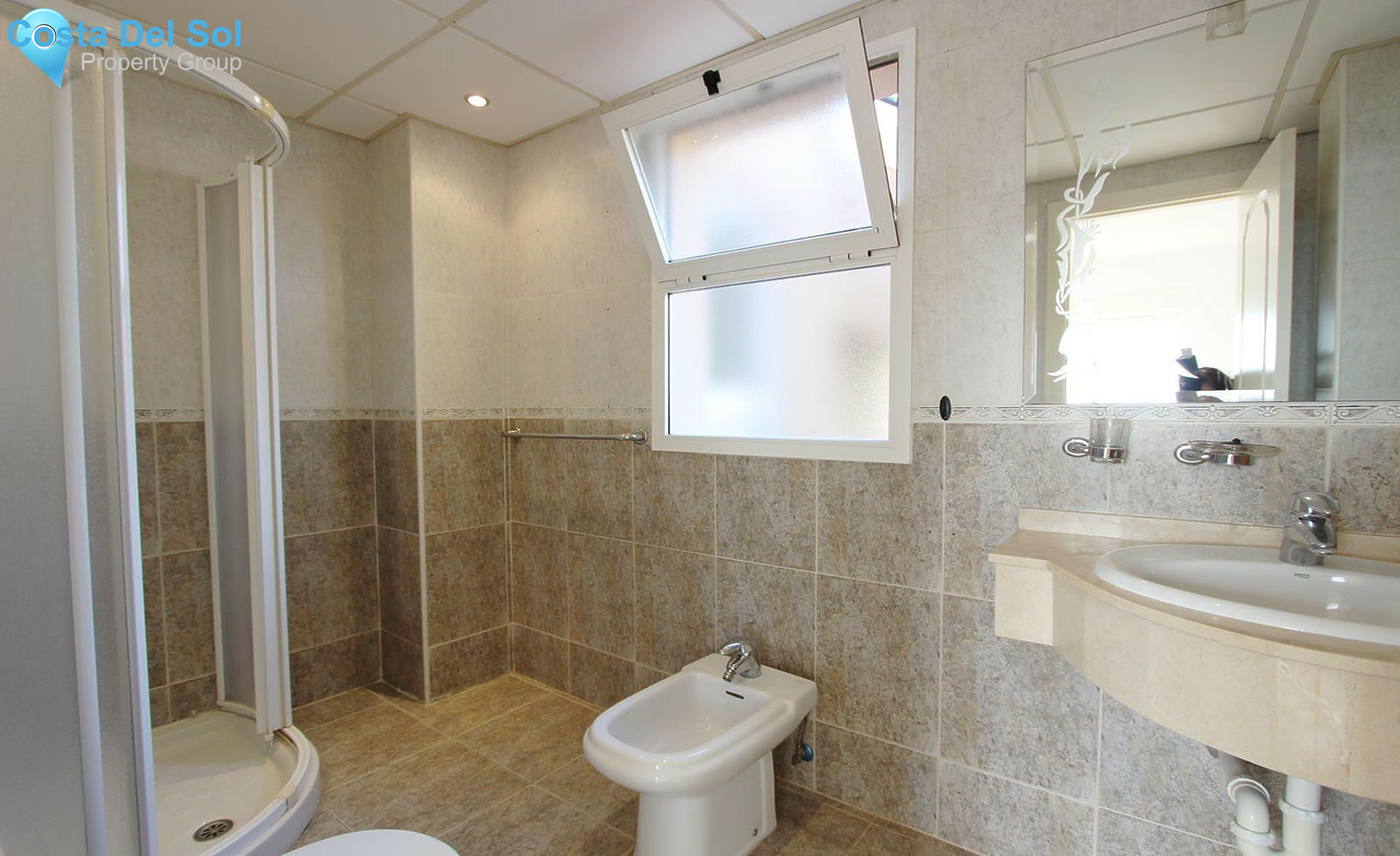 Townhouse in La Duquesa-726615