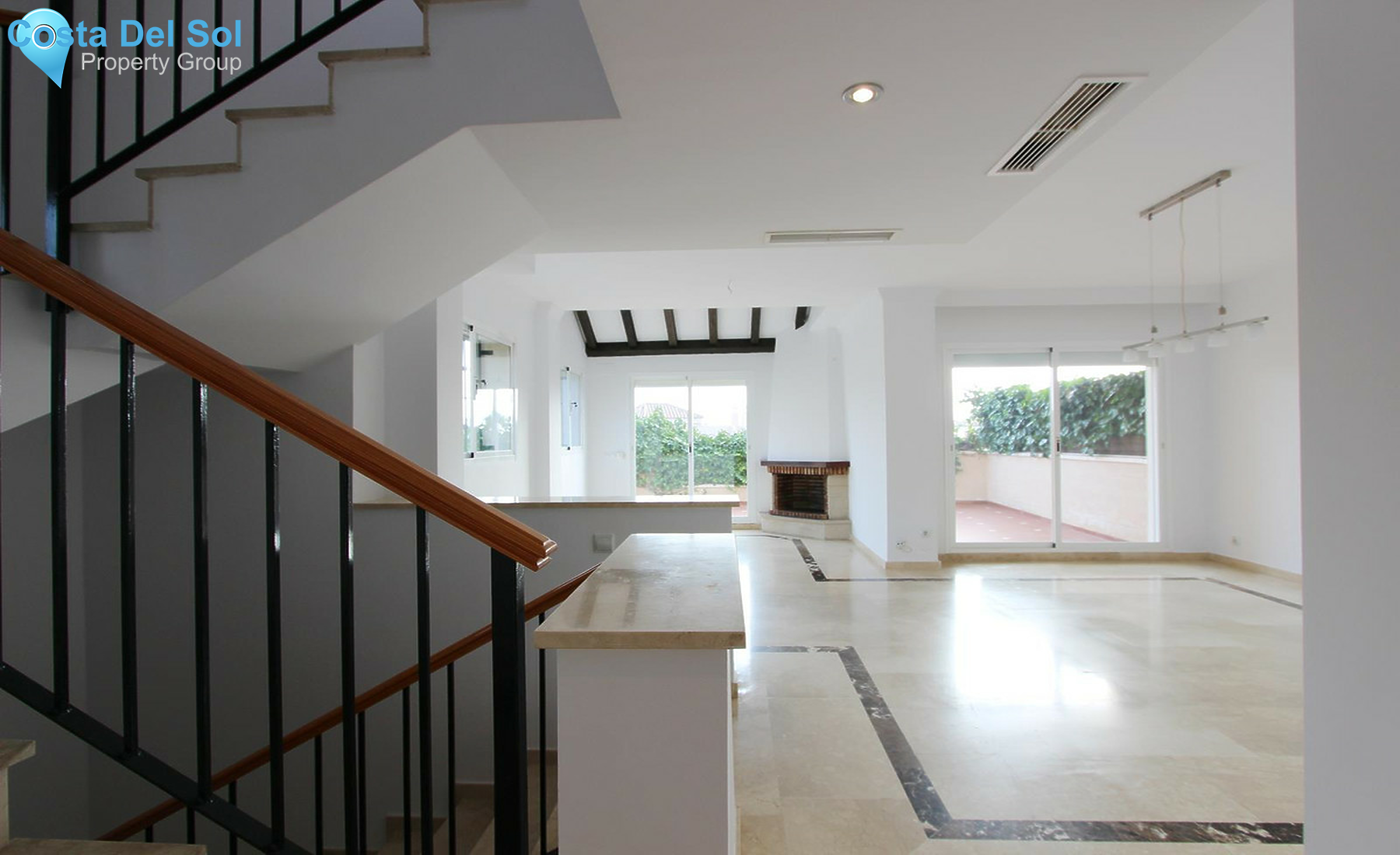 Townhouse in La Duquesa-726622