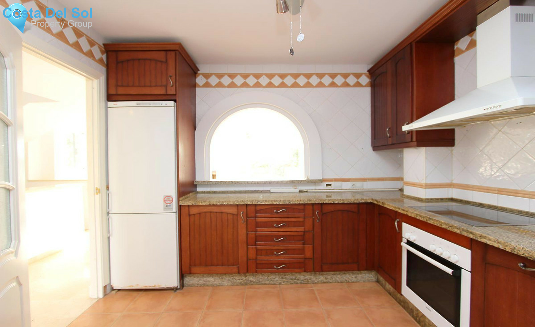 Townhouse in La Duquesa-726612