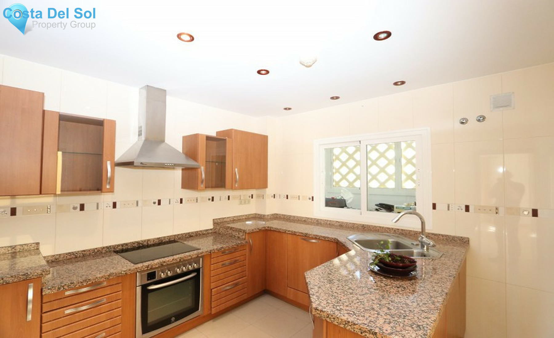 Townhouse in La Mairena-1334555