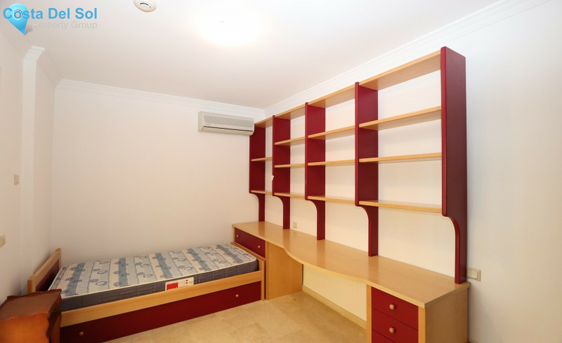 Townhouse in La Mairena-1334559