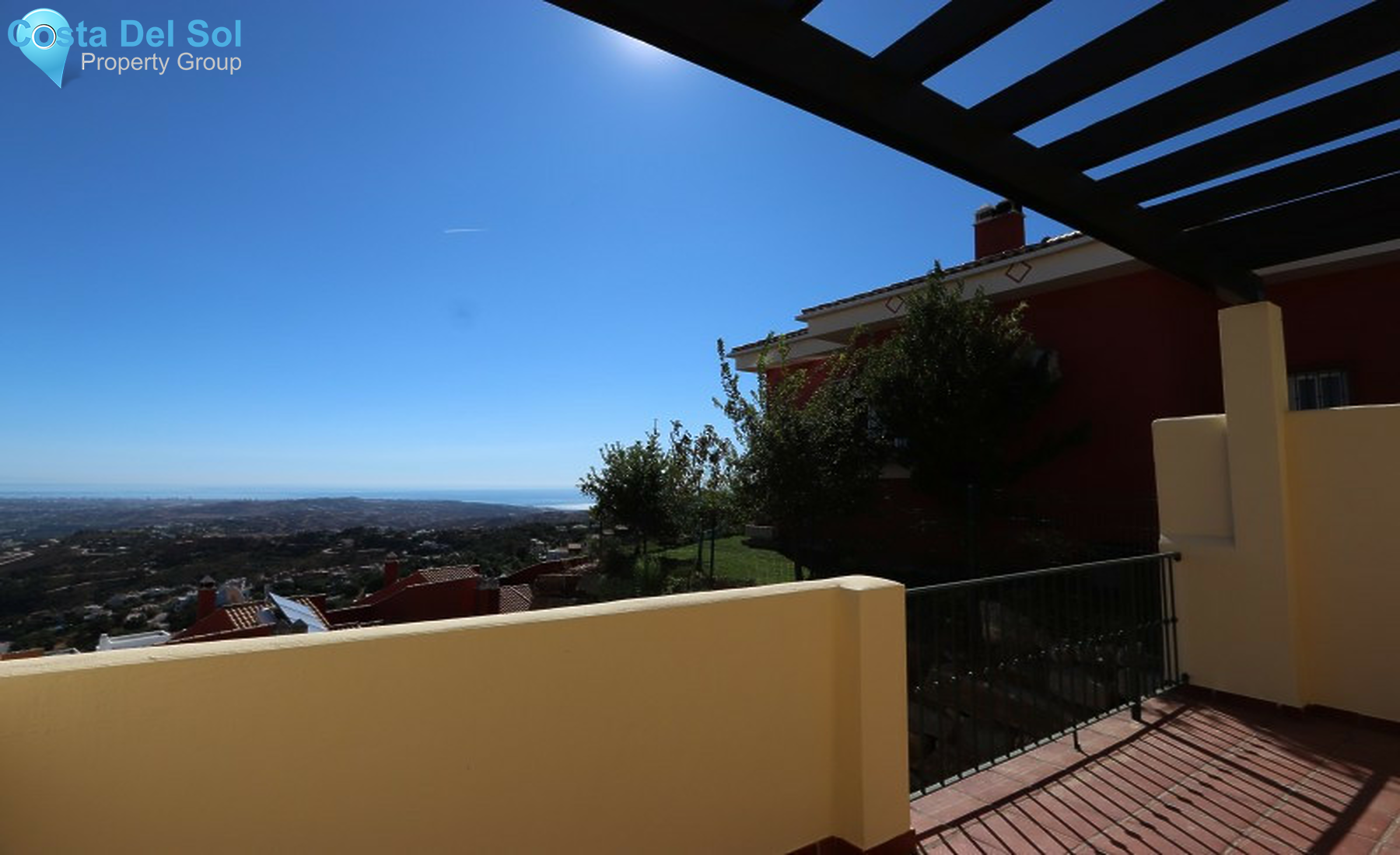 Townhouse in La Mairena-1334551
