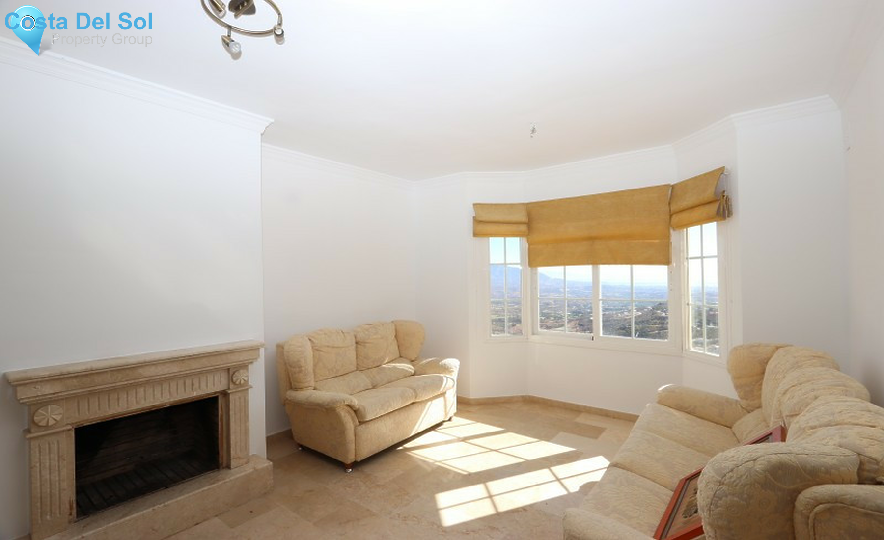 Townhouse in La Mairena-1334552