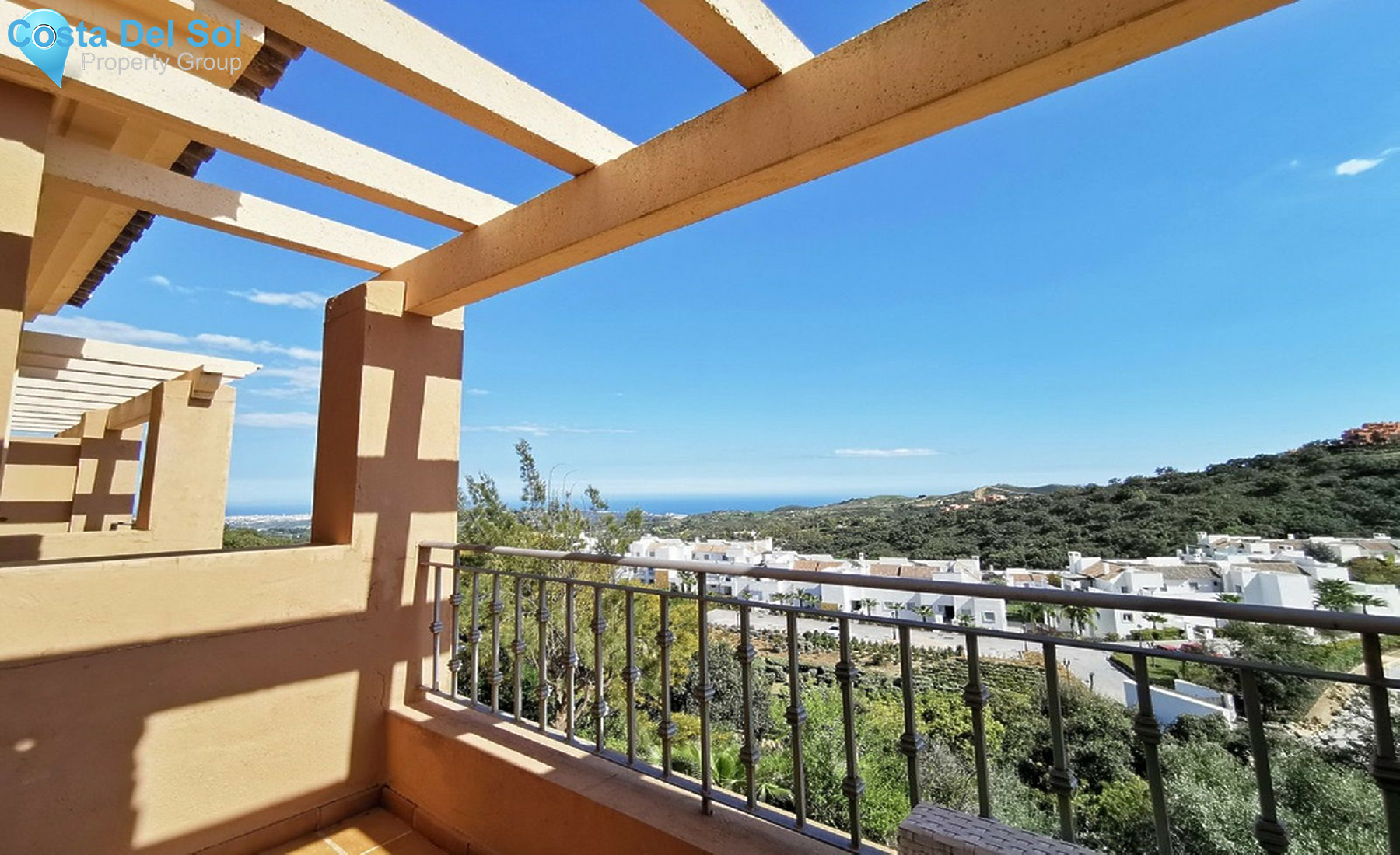 Townhouse in La Mairena-1368677