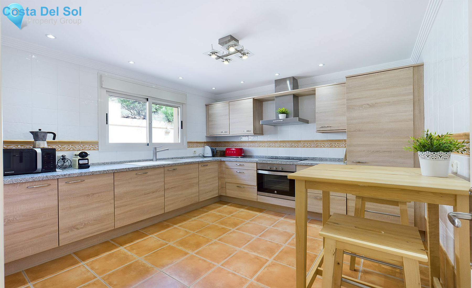 Townhouse in La Mairena-1141579