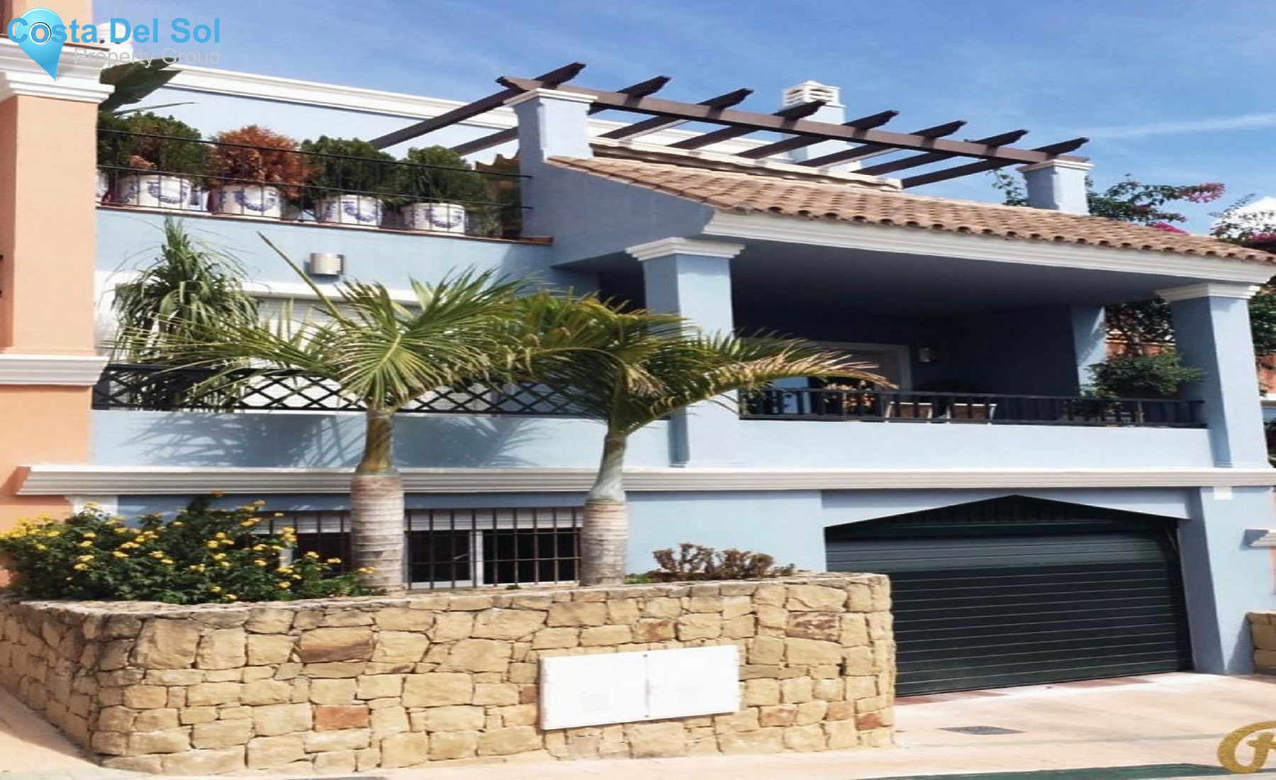 Townhouse in Las Brisas-1321073