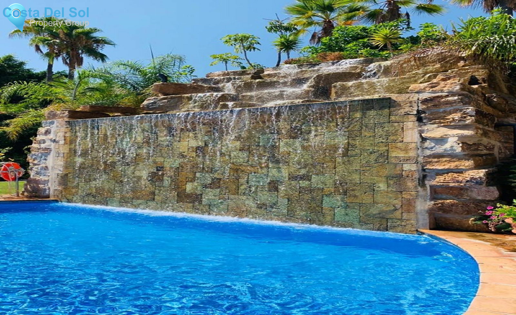 Townhouse in Las Brisas-1471173