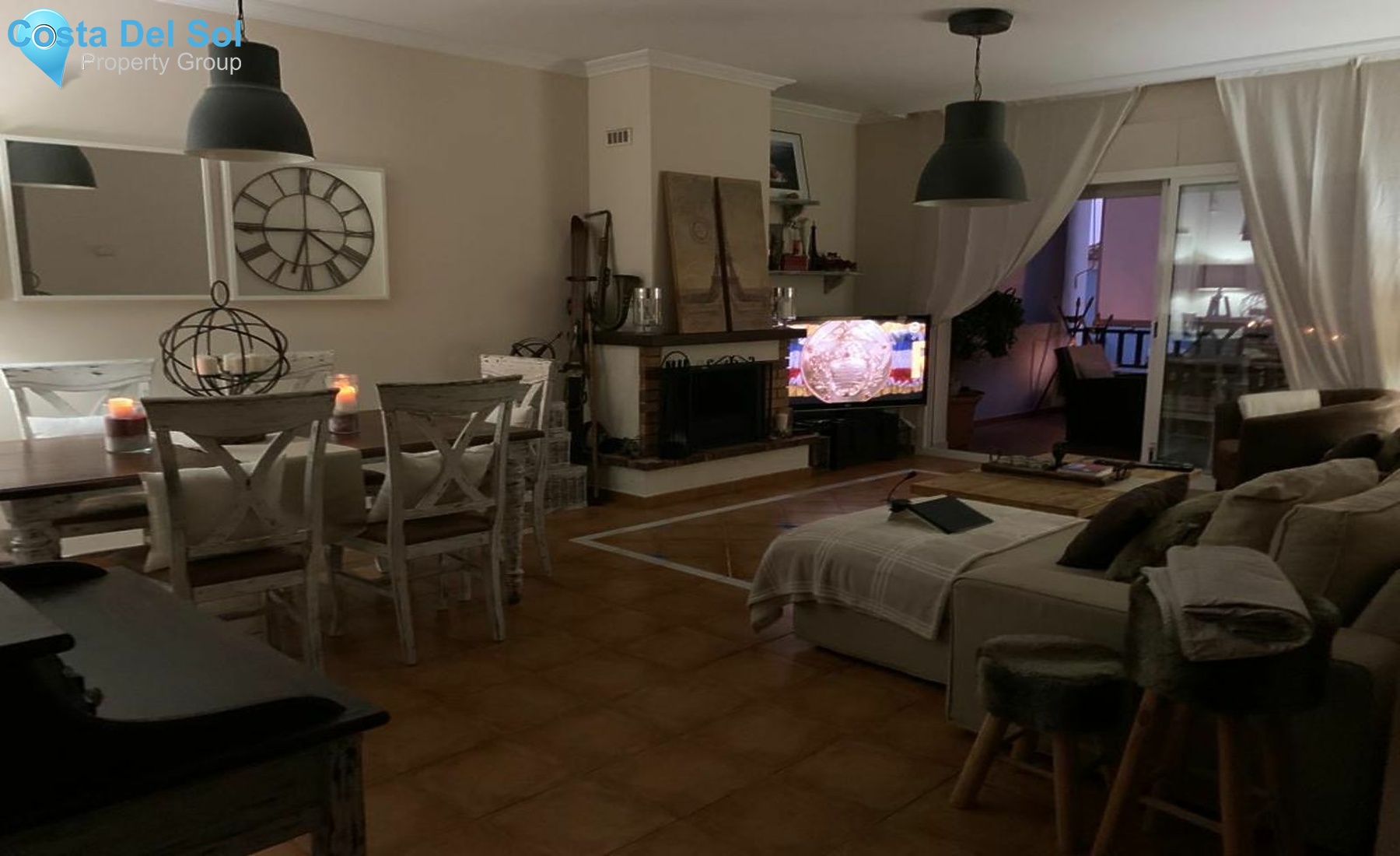 Townhouse in Las Brisas-1471175