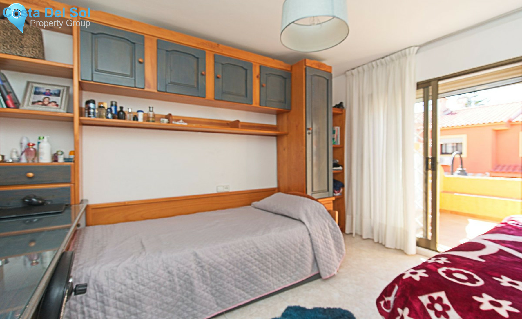 Townhouse in Las Lagunas-1260521