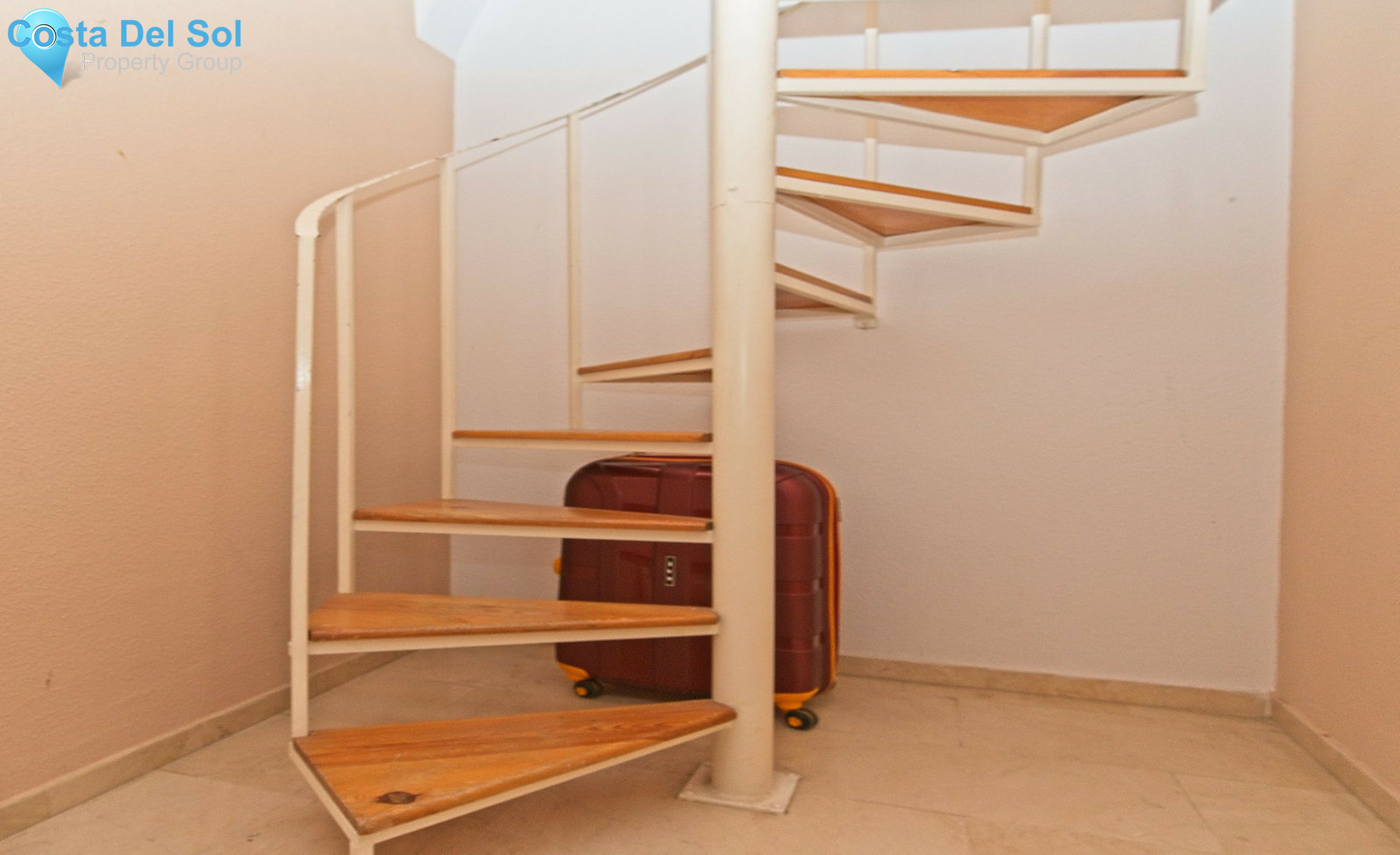 Townhouse in Las Lagunas-1260526