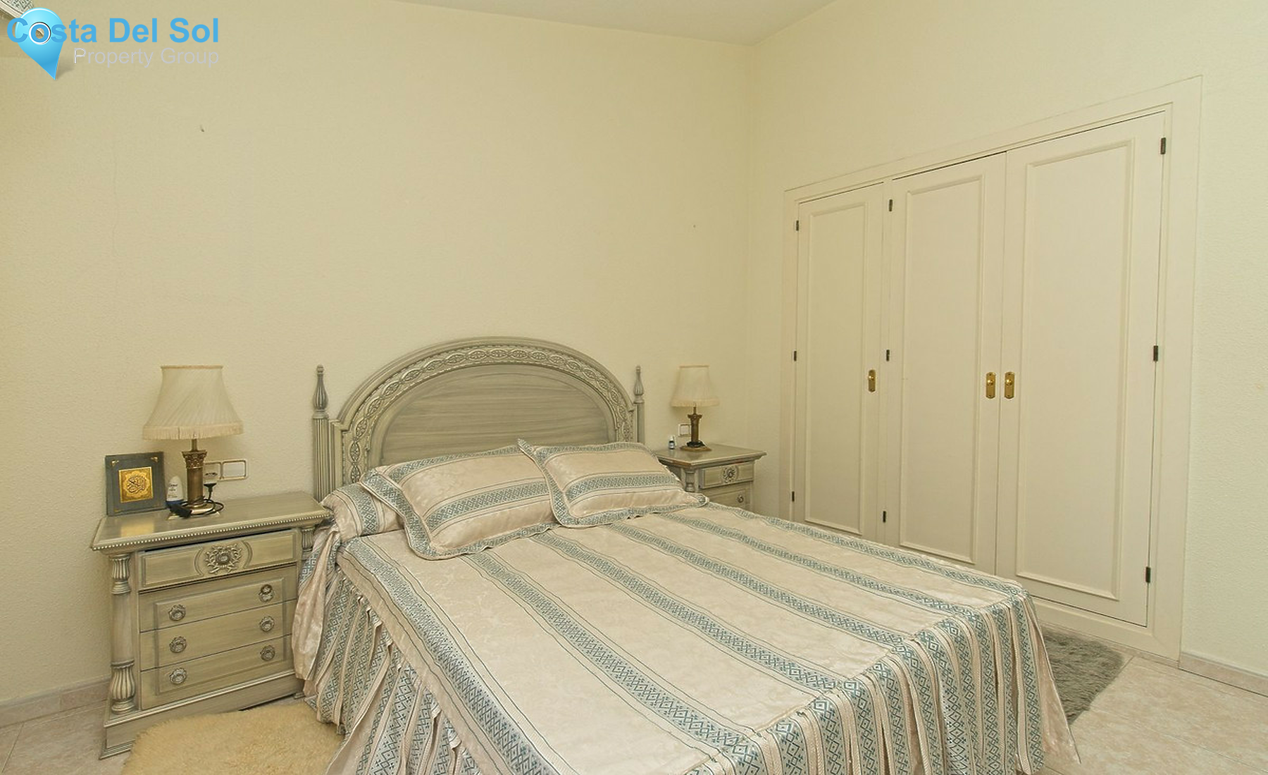 Townhouse in Las Lagunas-1260528