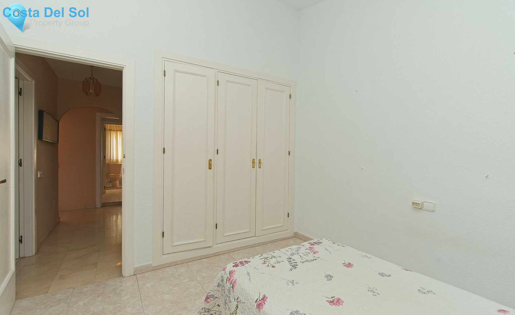 Townhouse in Las Lagunas-1260530