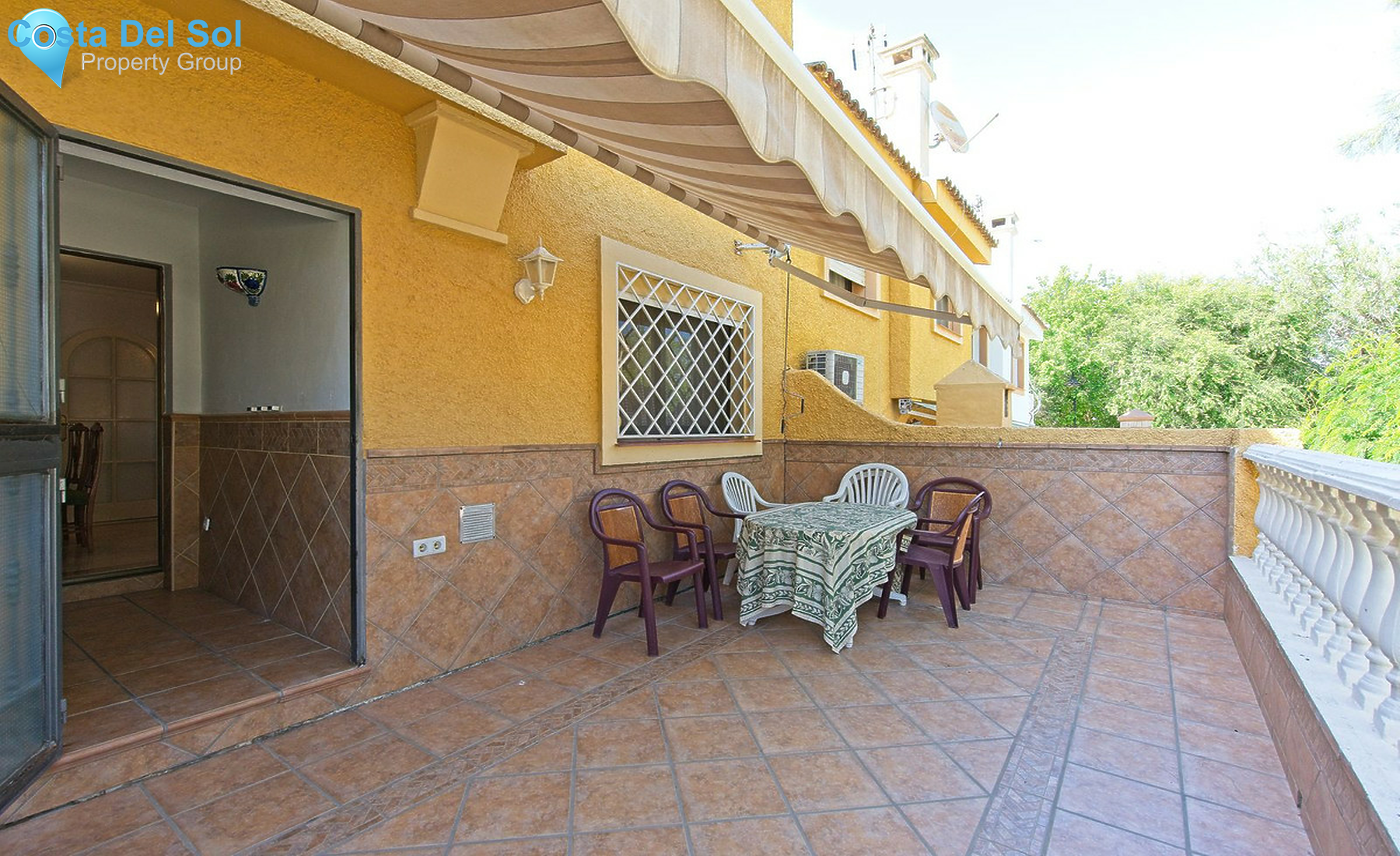 Townhouse in Las Lagunas-1260515