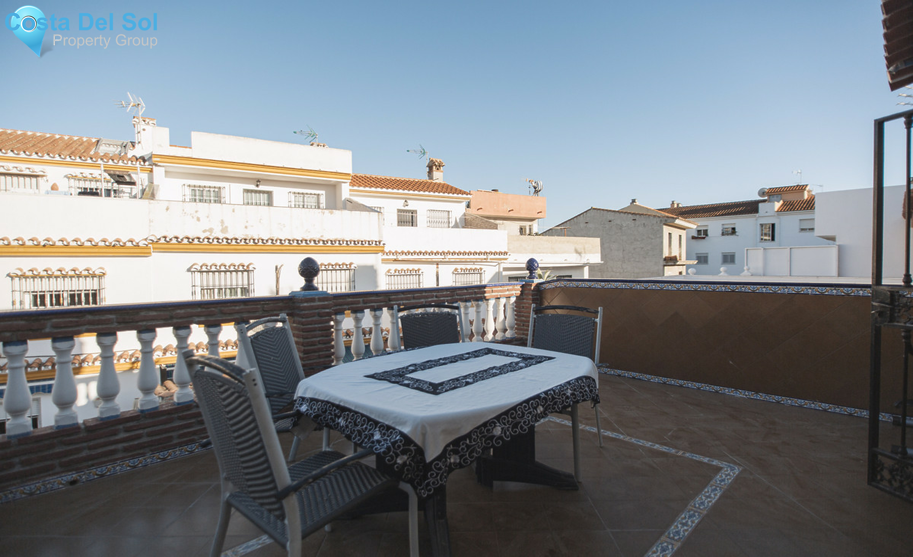 Townhouse in Las Lagunas-1313993