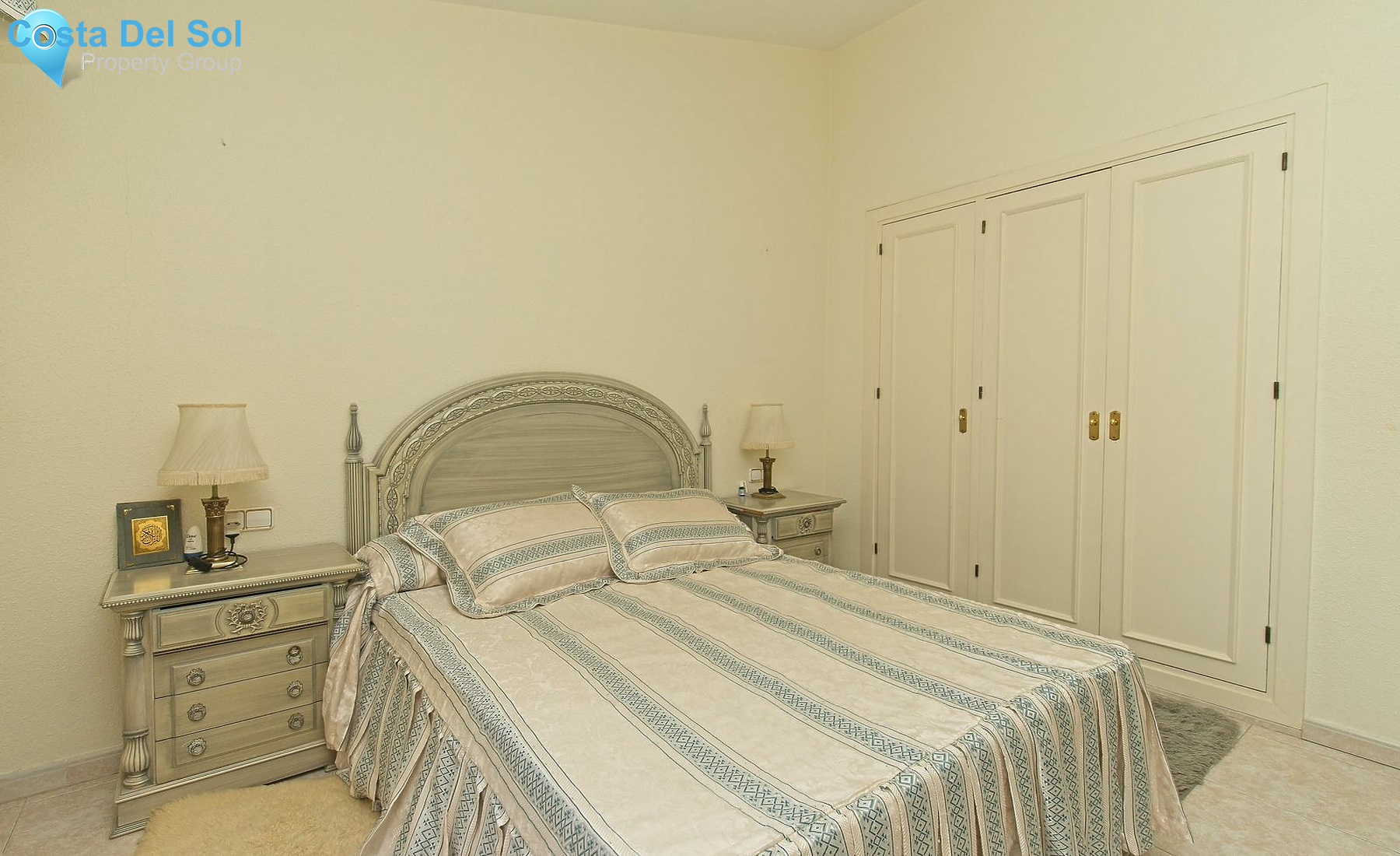 Townhouse in Las Lagunas-1172661