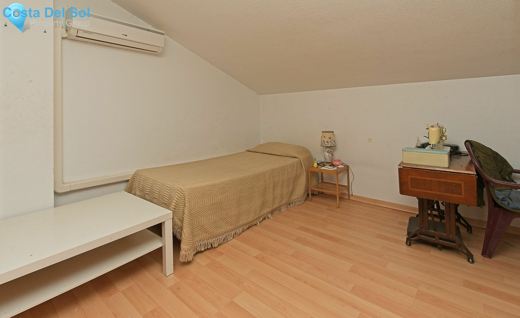 Townhouse in Las Lagunas-1172664