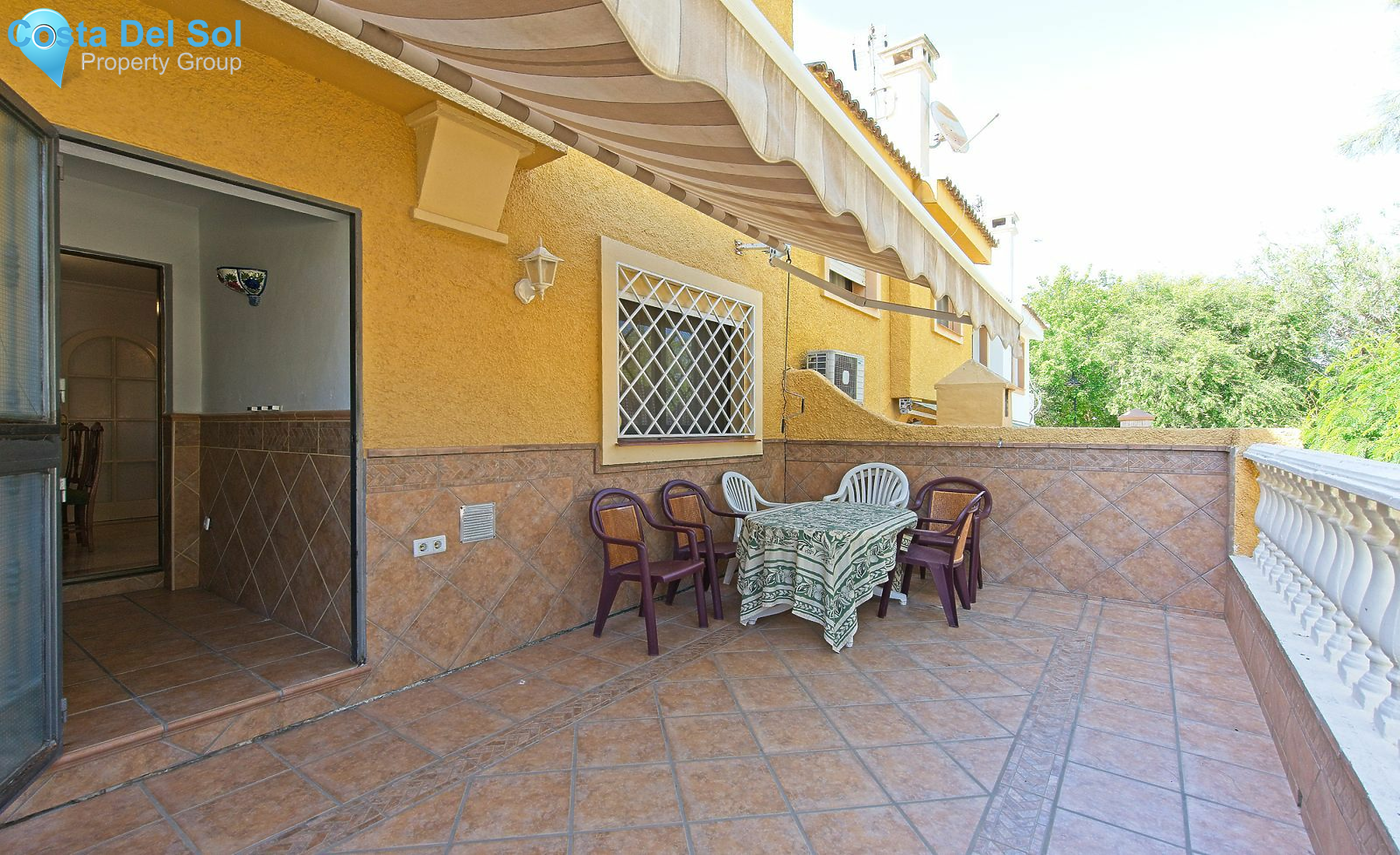 Townhouse in Las Lagunas-1172648