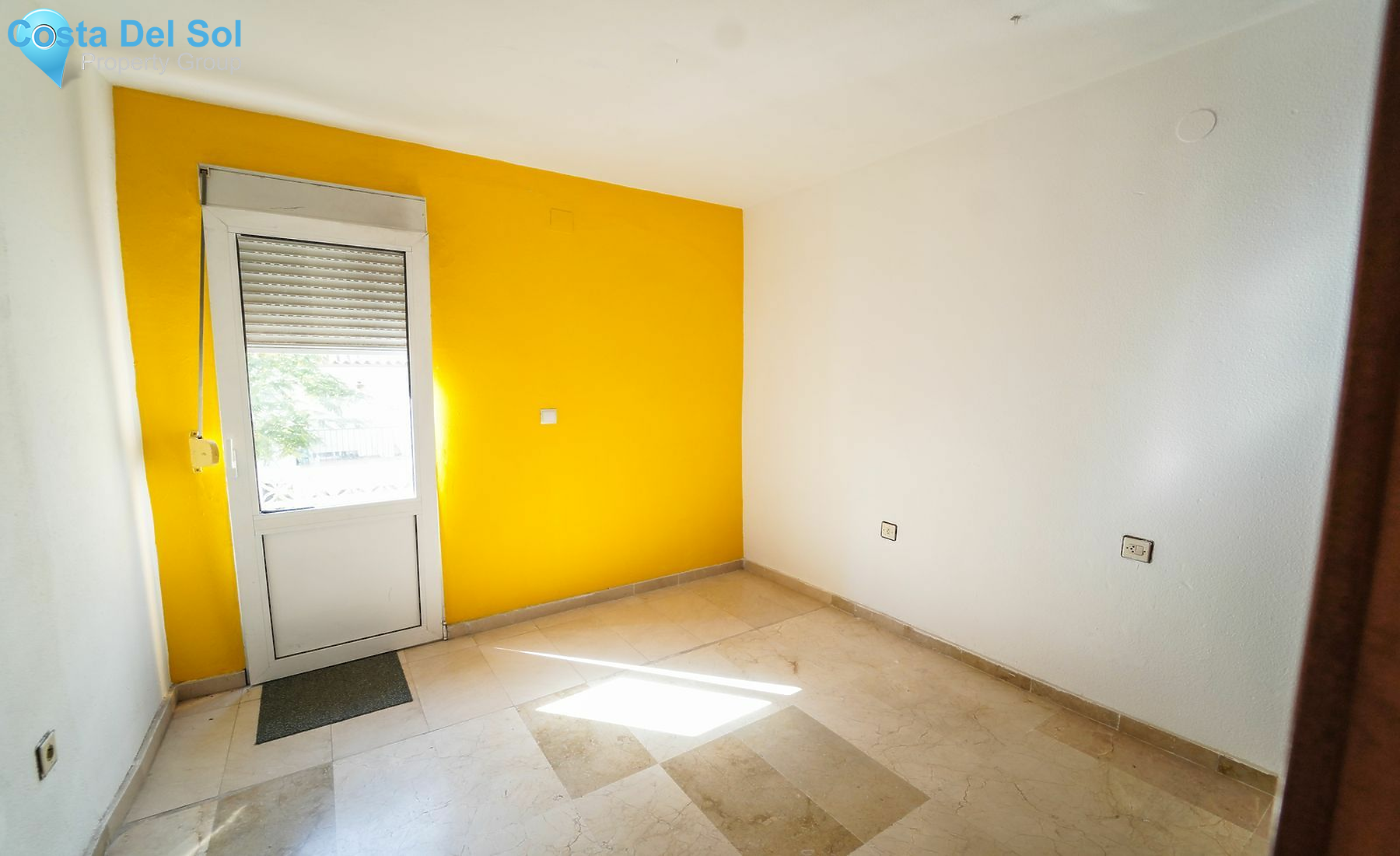 Townhouse in Las Lagunas-1390600