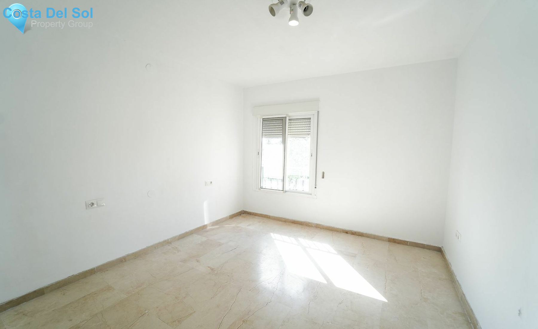 Townhouse in Las Lagunas-1390598