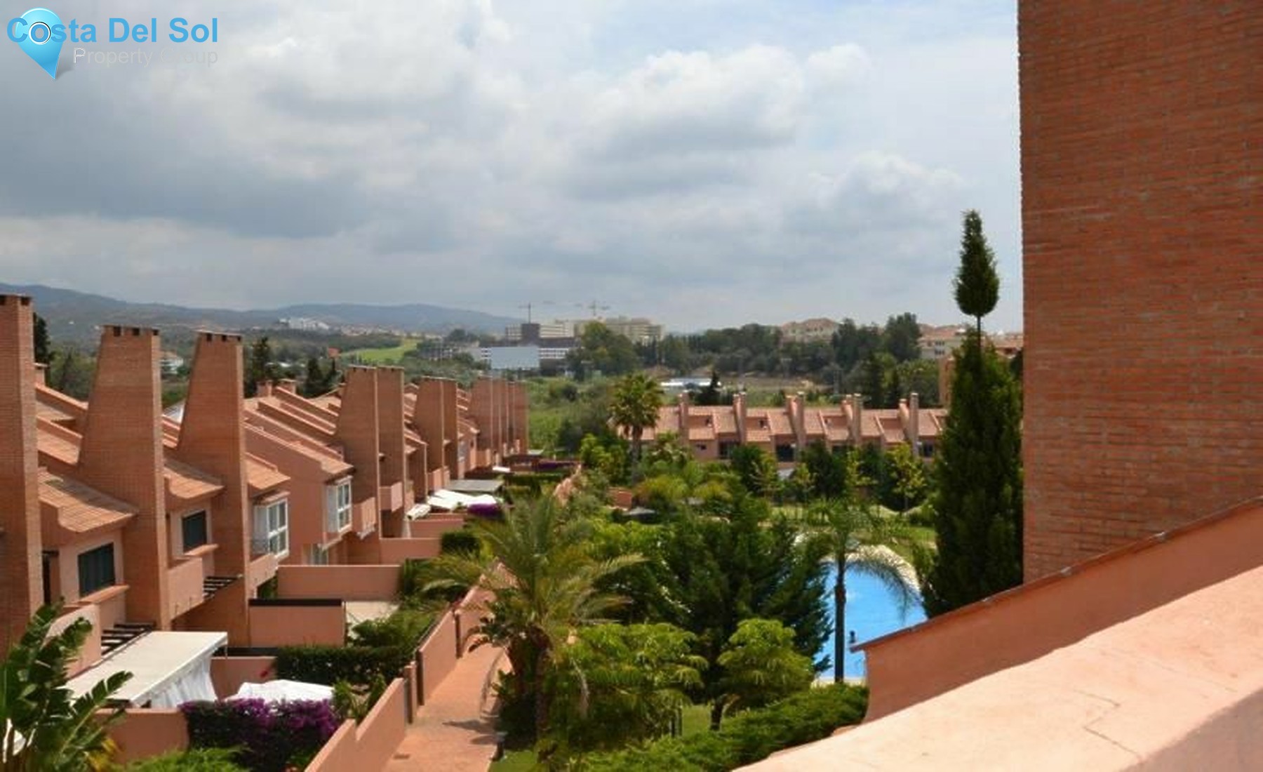 Townhouse in Los Monteros-1531863