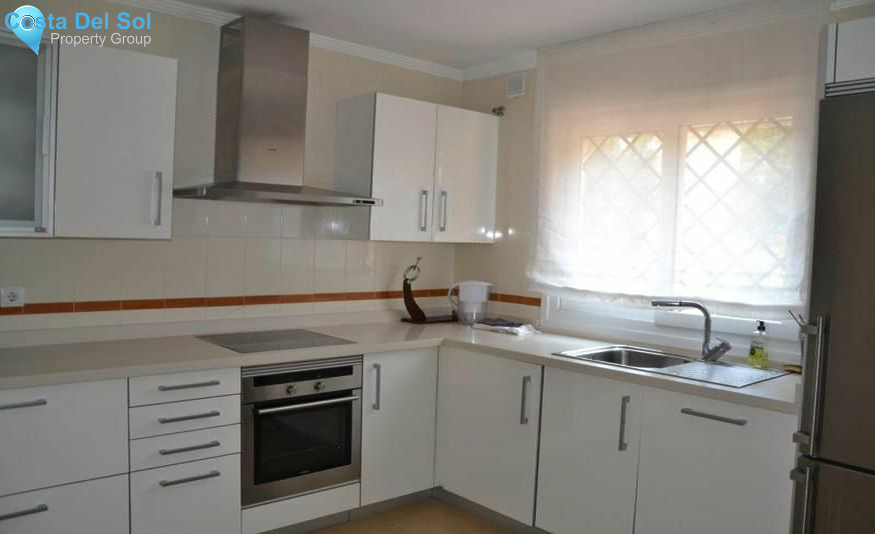 Townhouse in Los Monteros-1531864