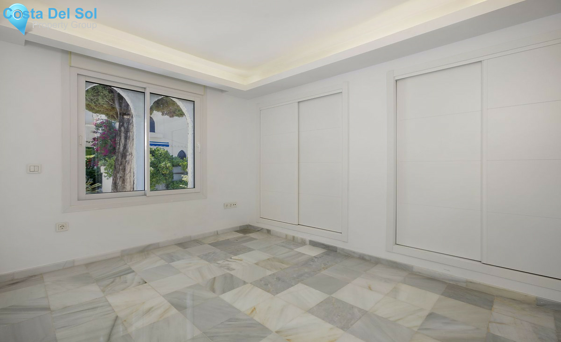 Townhouse in Marbella-1268327