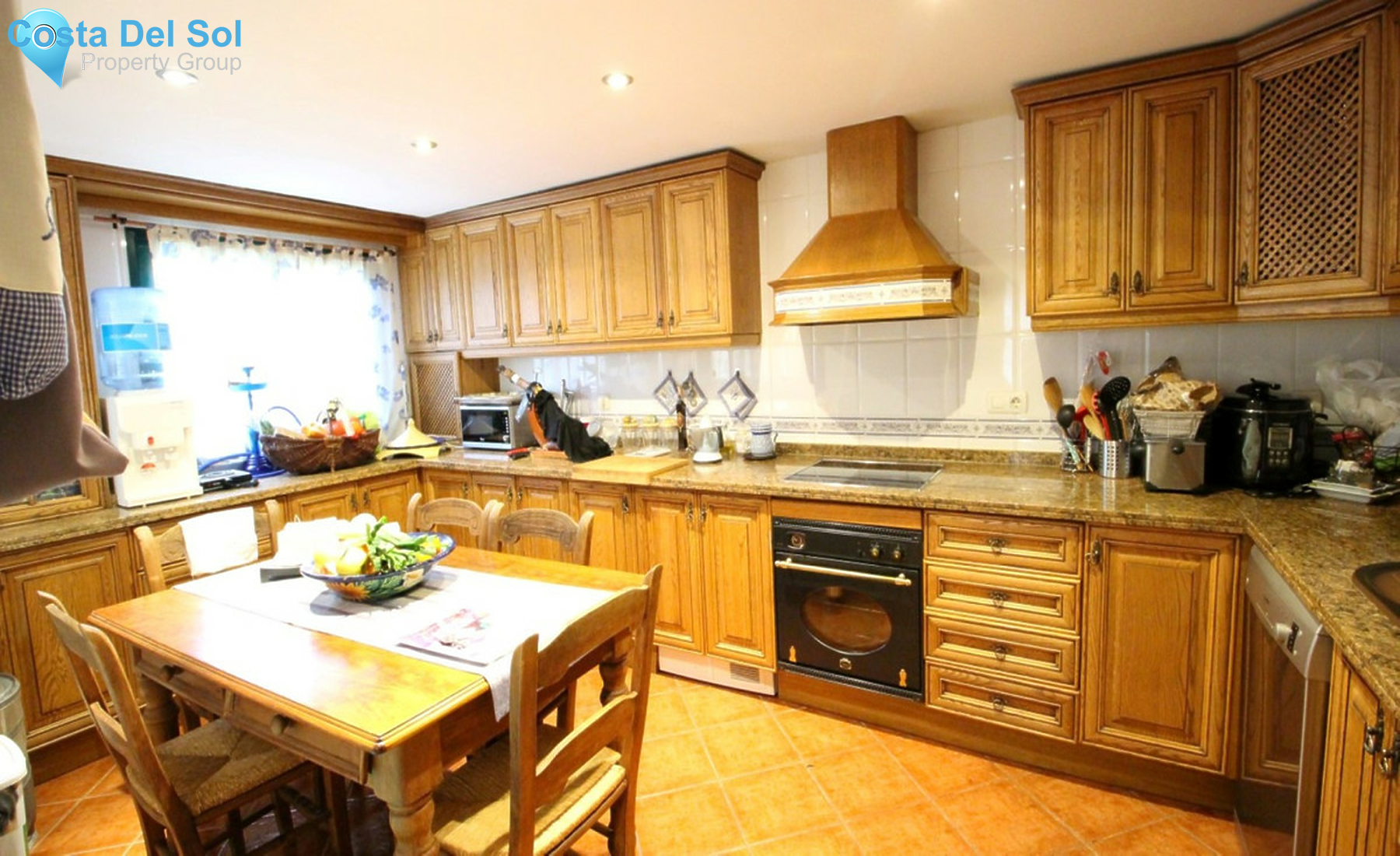 Townhouse in Marbella-1336128