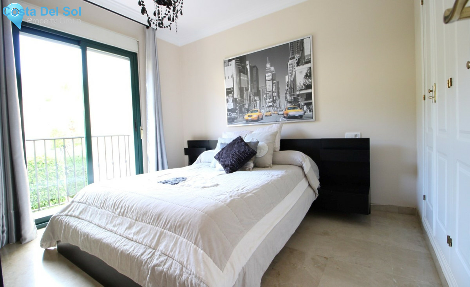 Townhouse in Marbella-1336112