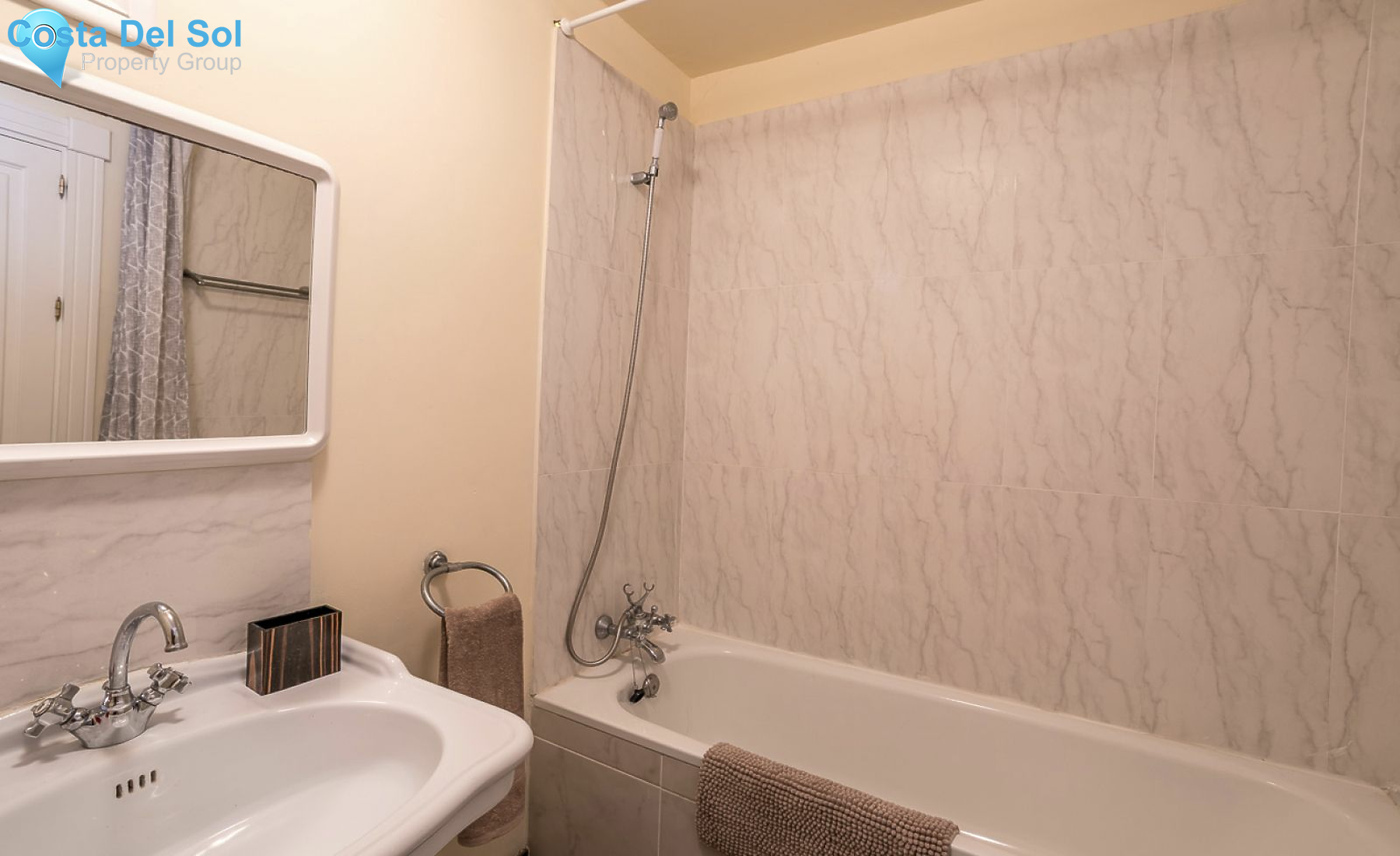 Townhouse in Marbella-1219062