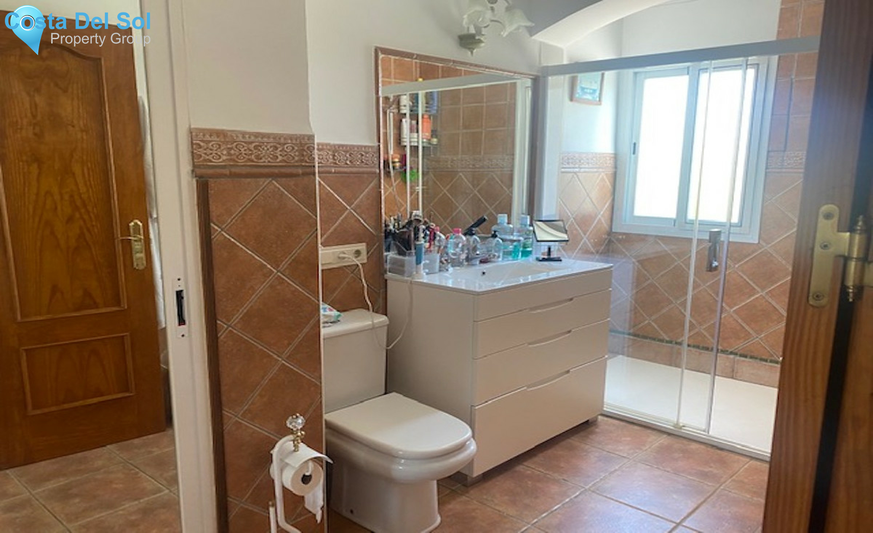 Townhouse in New Golden Mile-1249436