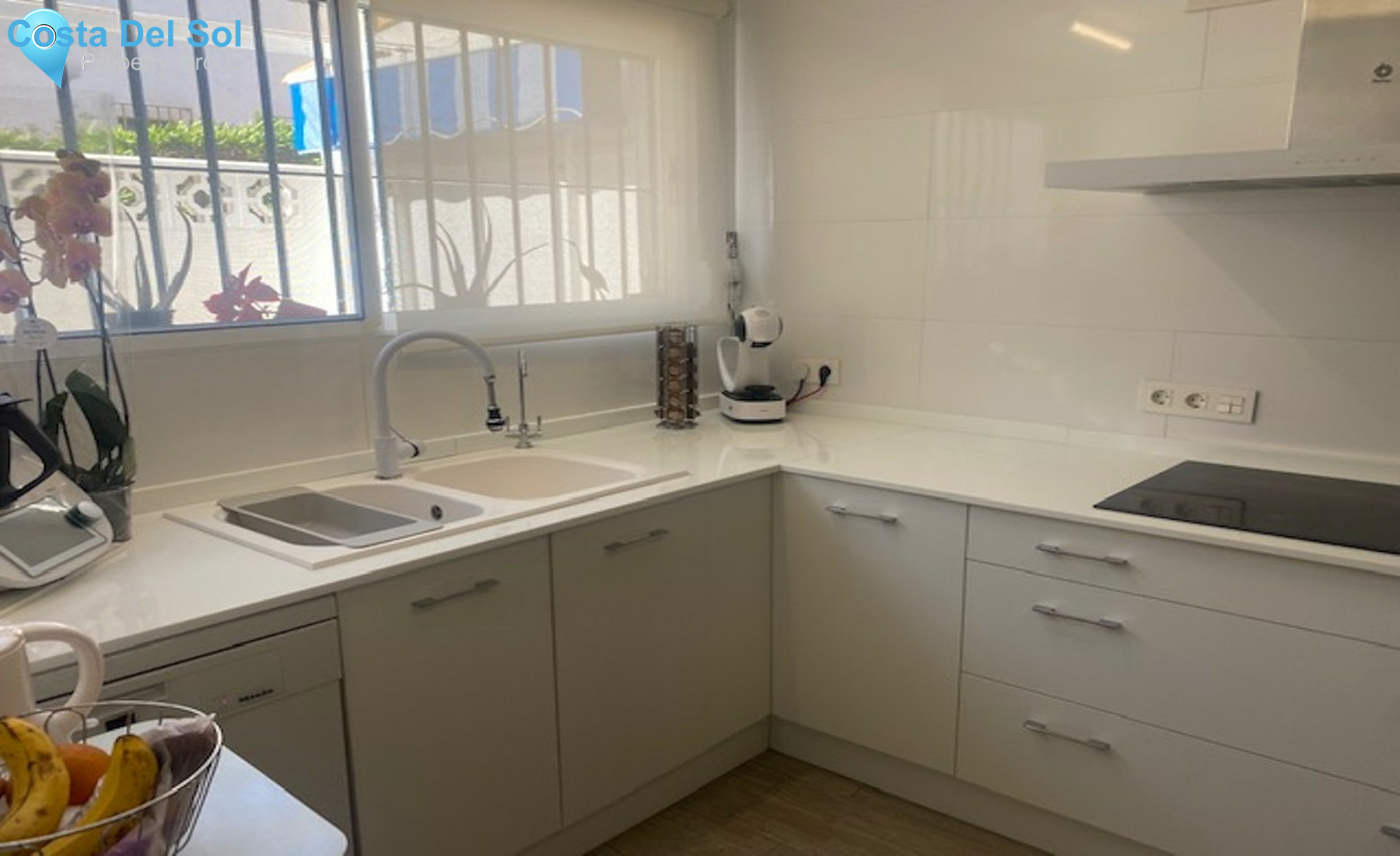 Townhouse in New Golden Mile-1249425