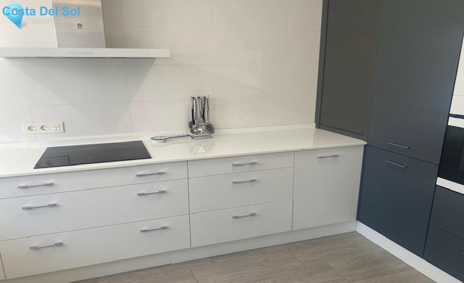 Townhouse in New Golden Mile-1249426