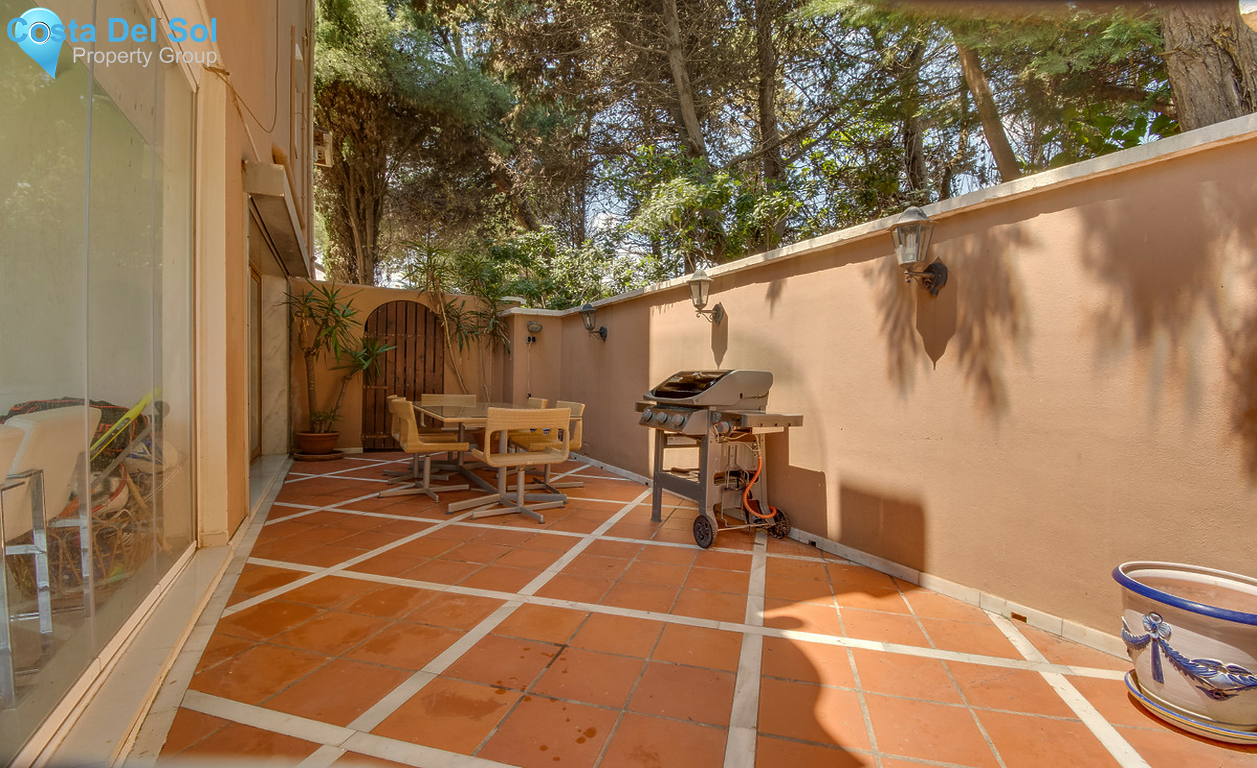 Townhouse in New Golden Mile-1274713