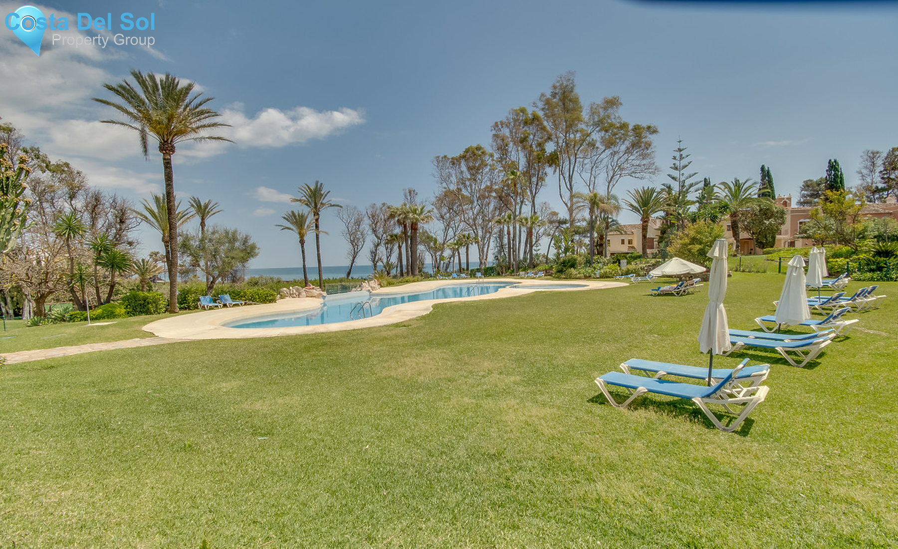 Townhouse in New Golden Mile-1274703