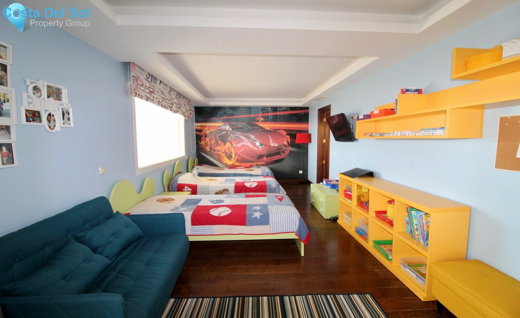 Townhouse in New Golden Mile-1231568