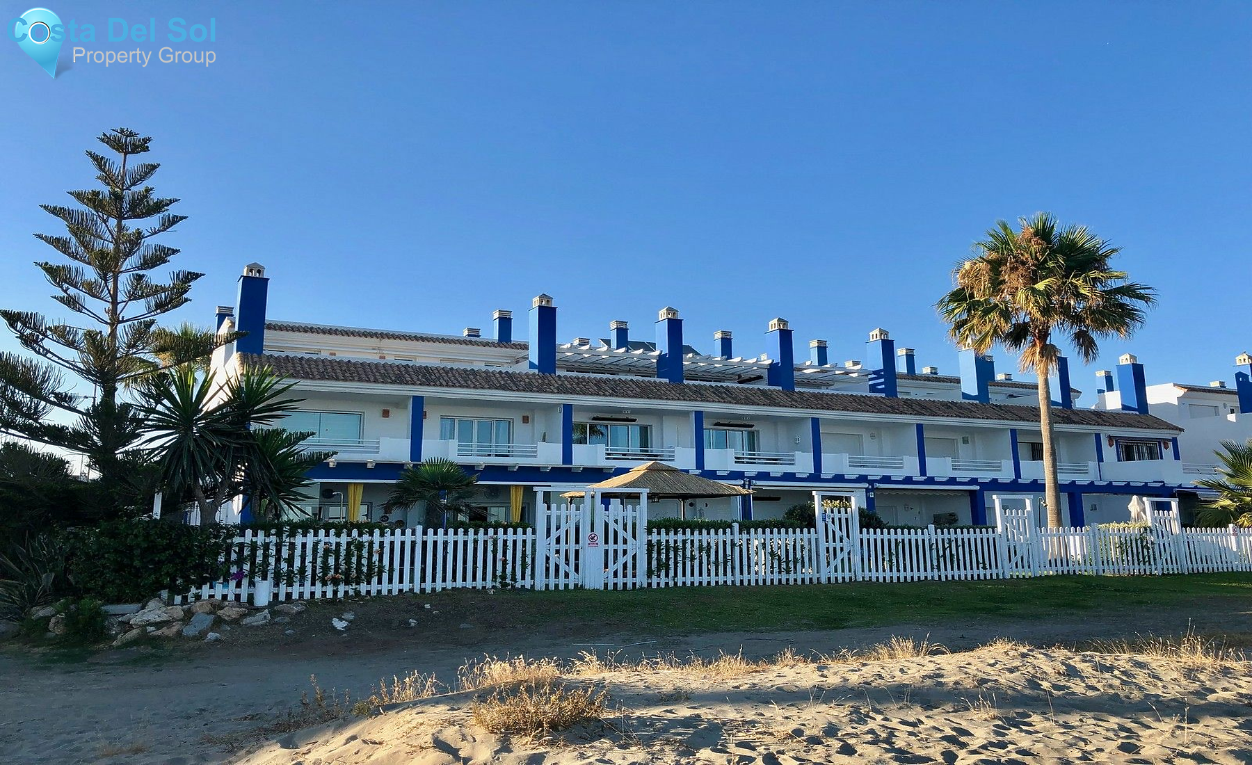 Townhouse in New Golden Mile-1231557