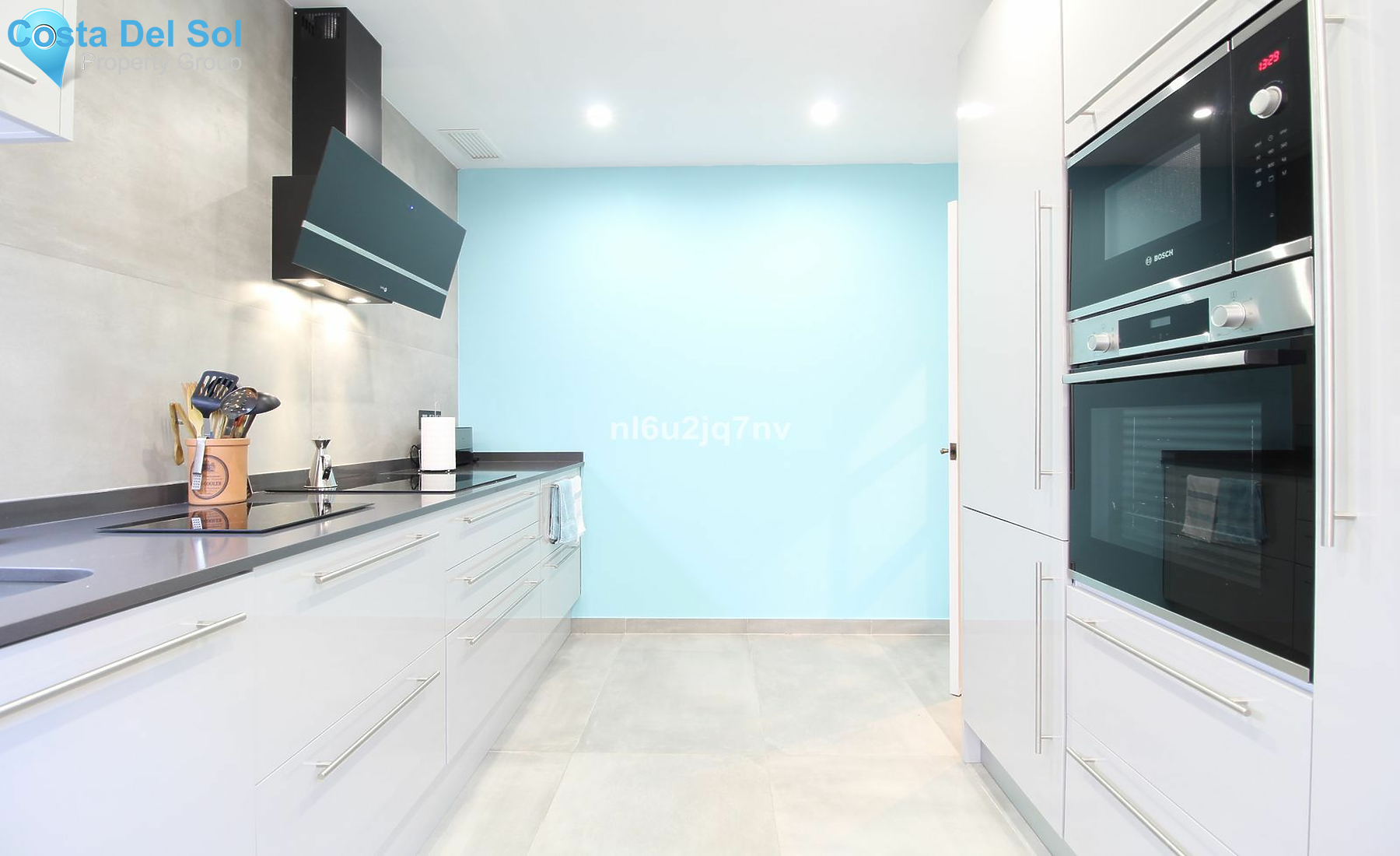 Townhouse in New Golden Mile-1493986